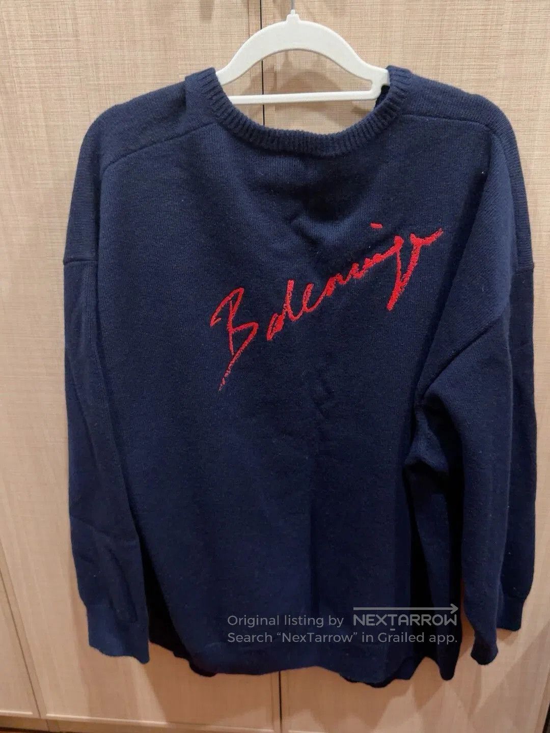 Balenciaga Balenciaga V-Neck Sweater with Handwritten Logo. Size US S / EU 44-46 / 1 - 1 Thumbnail
