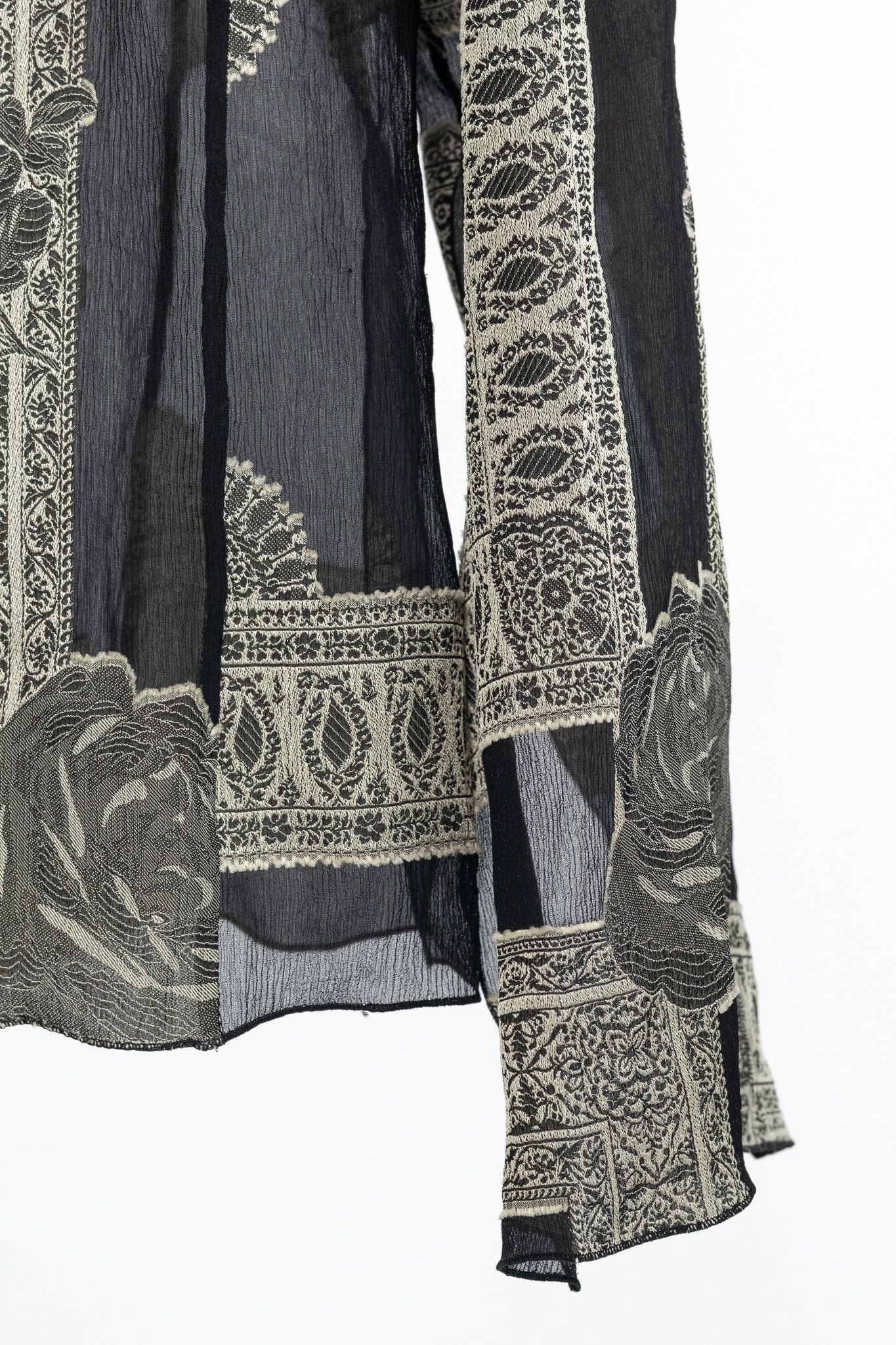 Akris Akris Punto Black Crepe Floral-Paisley Tie-Neck Blouse Size M / US 6-8 / IT 42-44 - 7 Thumbnail