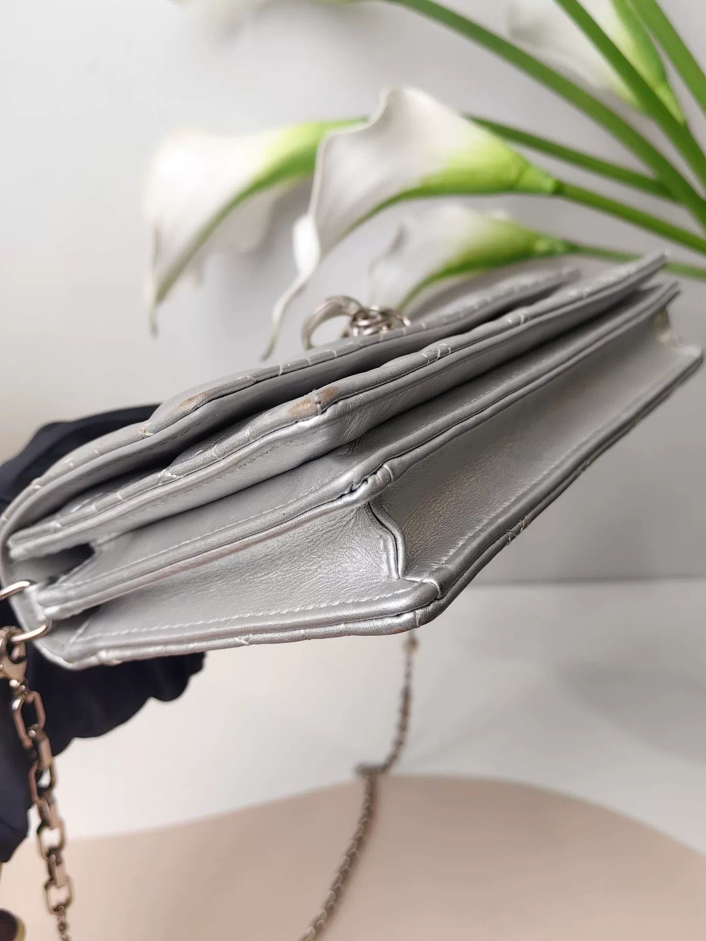 Dior Dior Mini Silver Pearl Chain Handbag Size ONE SIZE - 7 Thumbnail