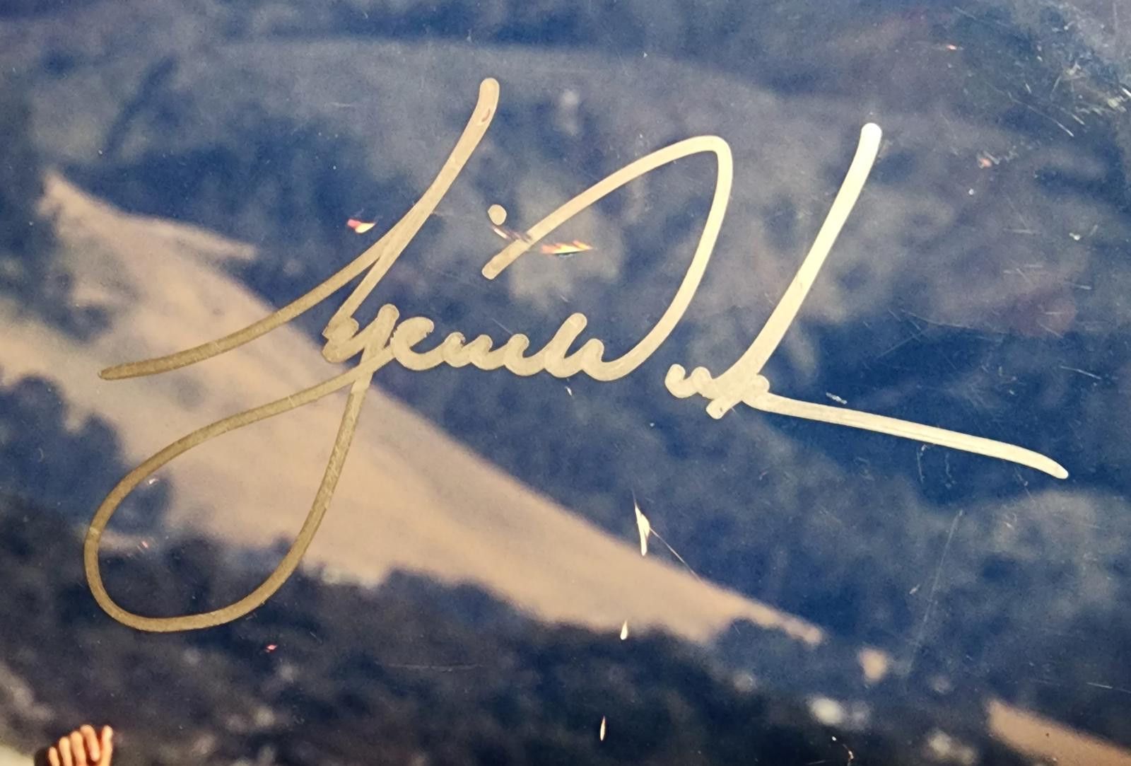 Other Autographed Tiger Woods Collectible cut Photo with COA & LOA Size ONE SIZE - 2 Thumbnail