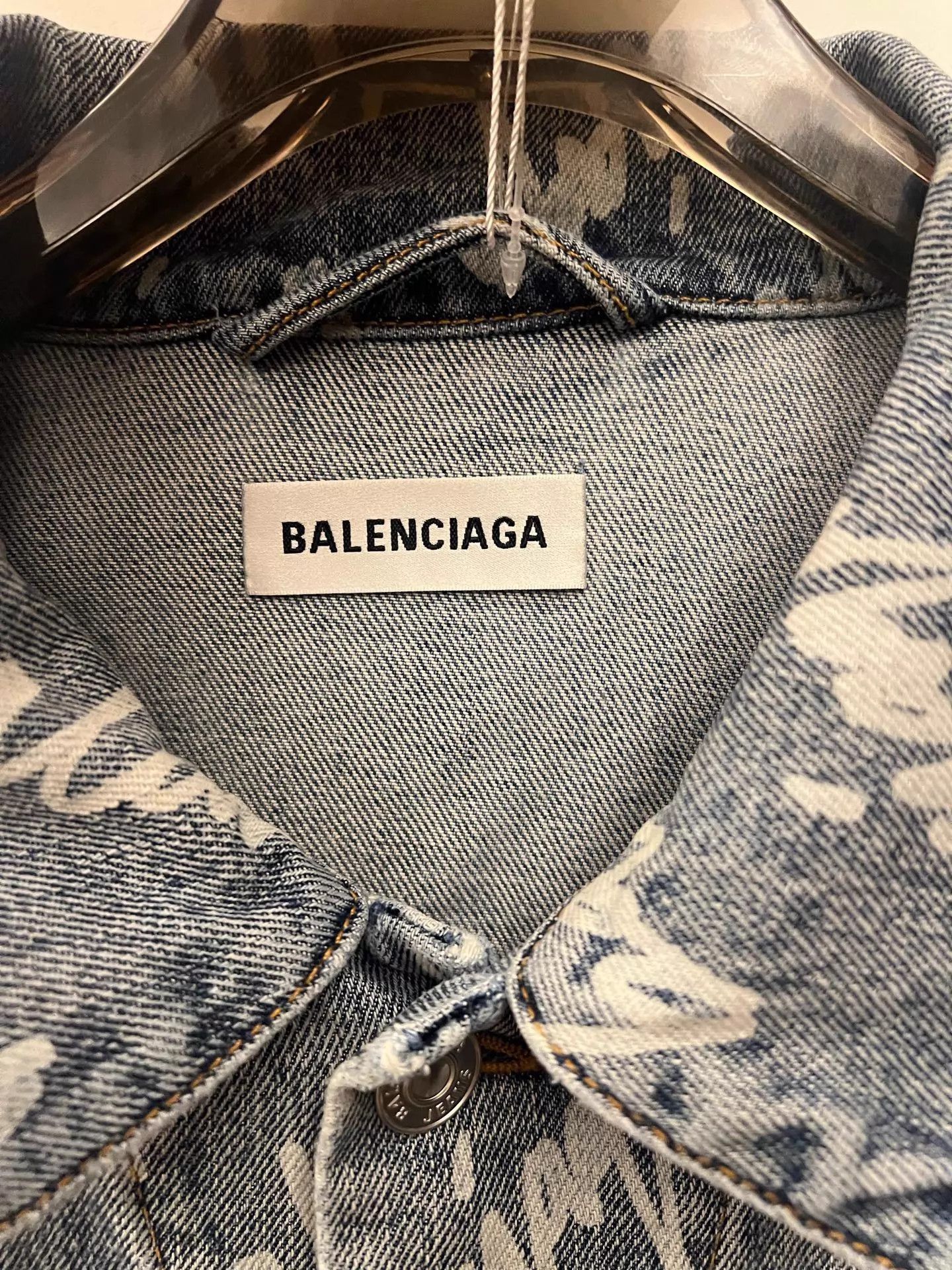 Balenciaga Balenciaga Logo All Over Print Notch Collar Denim Jacket Blue Size XS / US 0-2 / IT 36-38 - 3 Thumbnail