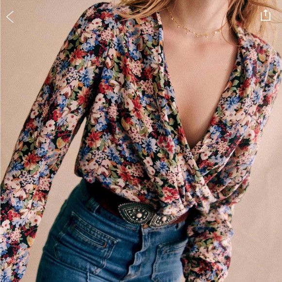 Sezane Sezane Abelia Flowers Wrap V-Neck Blouse Top Shirt Size 38 Size XS / US 0-2 / IT 36-38 - 6 Thumbnail