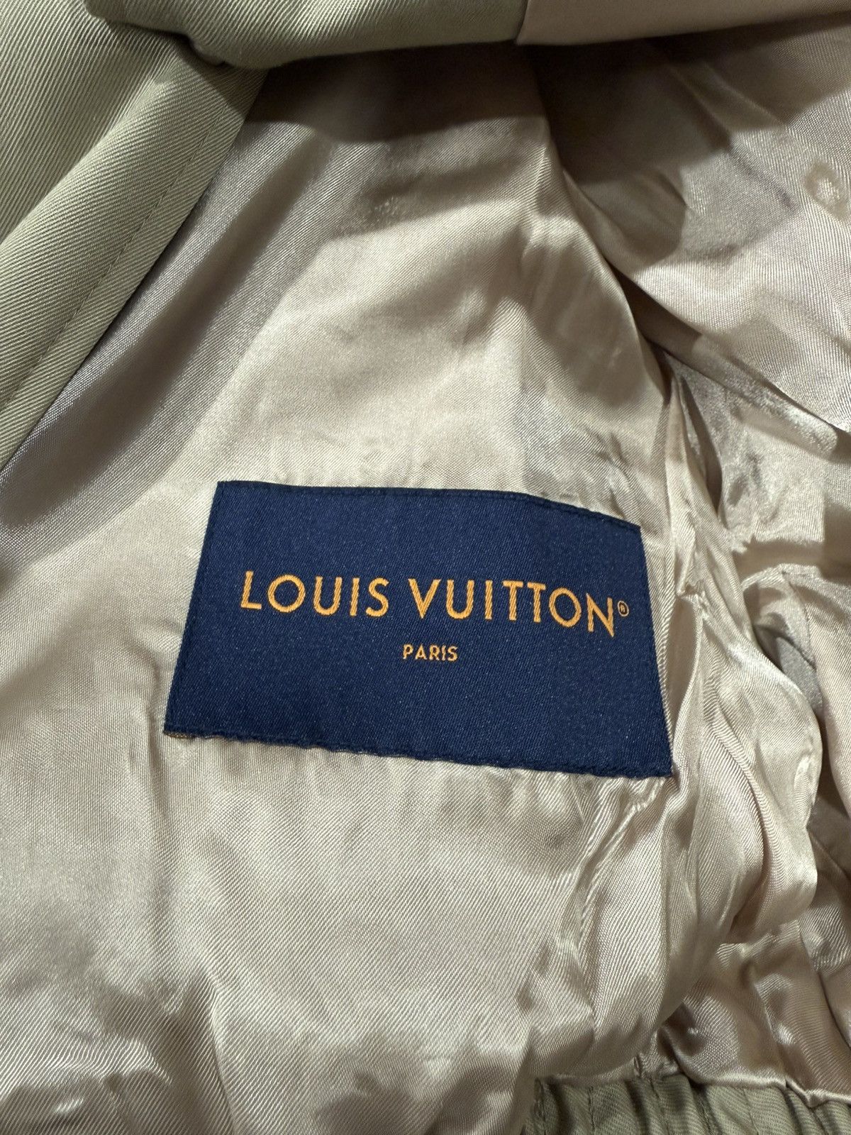 Louis Vuitton Louis Vuitton Beige Embroidered Logo Baseball Jacket Size US M / EU 48-50 / 2 - 8 Thumbnail