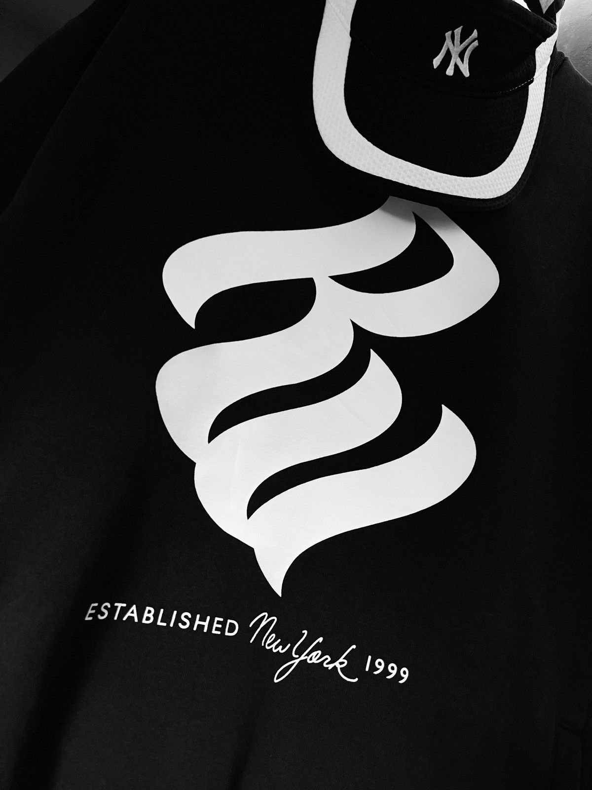 image of Rocawear Big Logo Pocket Crewneck Sweatshirt in Black, Men's (Size Medium)