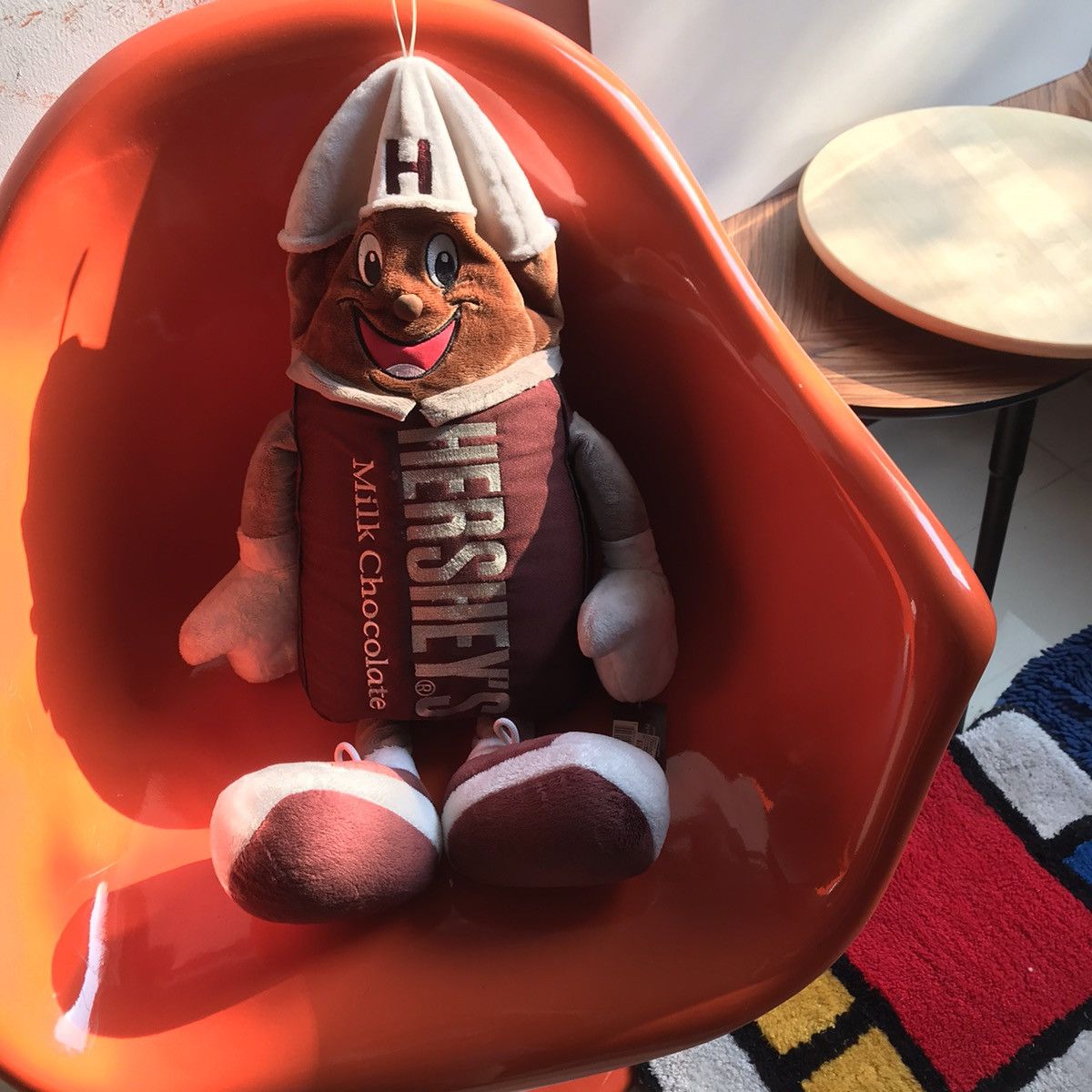 CHOCOOLATE × Medicom Toy × Vintage Vintage 90s Hershey's Chocolate Bar Man Microbead Pillow dol Size ONE SIZE - 2 Thumbnail