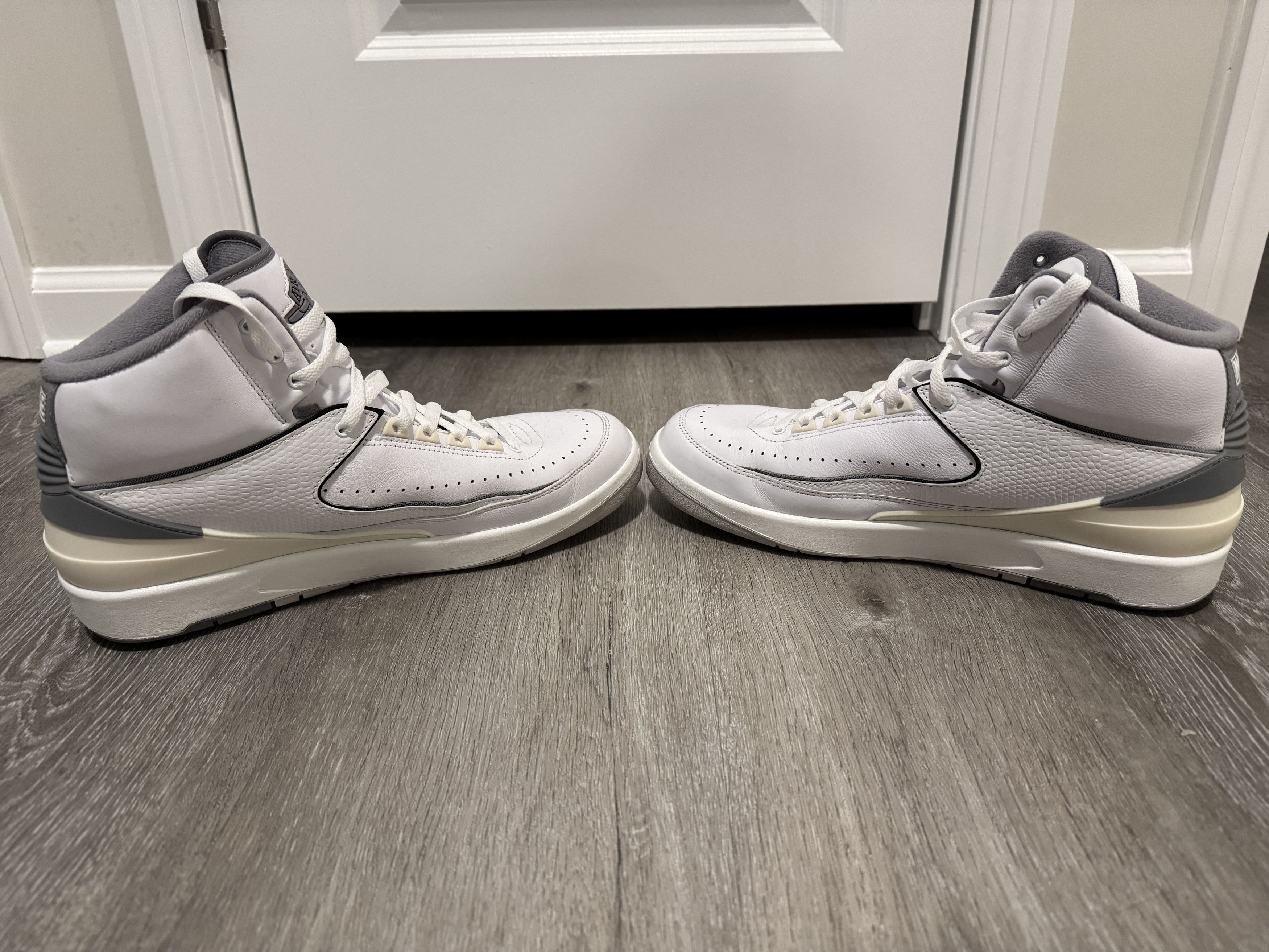 Jordan Brand Air Jordan 2 Retro White Cement Size 11 2023 Size US 11 / EU 44 - 5 Thumbnail