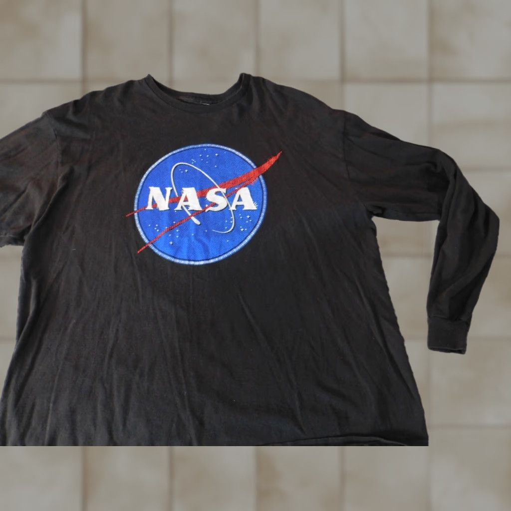 NASA Nasa Mens Shirt 2XL Black Long Sleeve Logo Graphic Space Aero Shirt Mens XXL Black Logo Space Aero Size US XXL / EU 58 / 5 - 1 Thumbnail