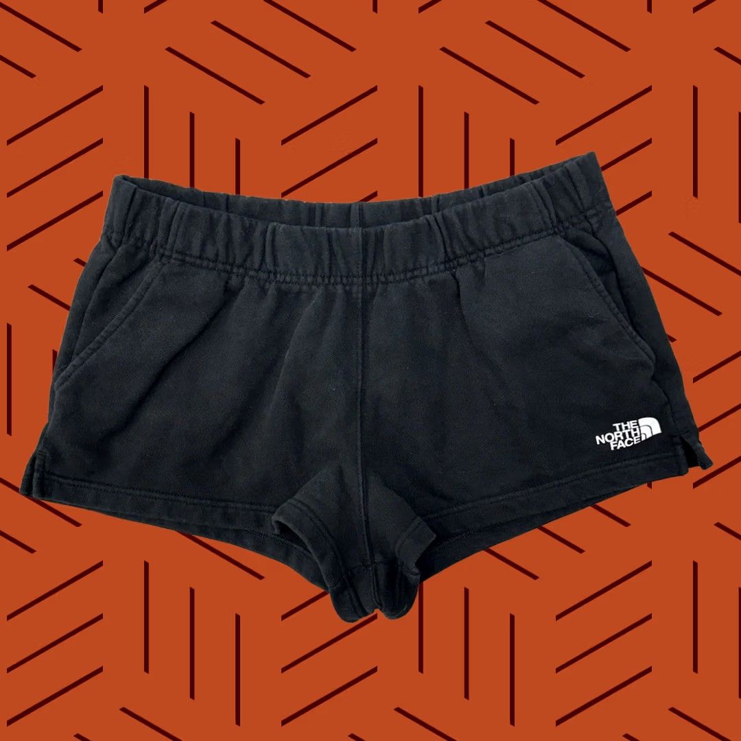The North Face The North Face Half Dome Women’s Fleece Shorts TNF Black XL Womens Regular Size XL Black Sweat Shorts Size 40" / US 18 - 1 Thumbnail