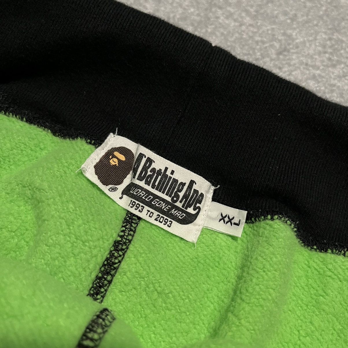 Bape Bape A Bathing Ape Neon 1st Camo Sweat Pants Size US 36 / EU 52 - 10 Thumbnail