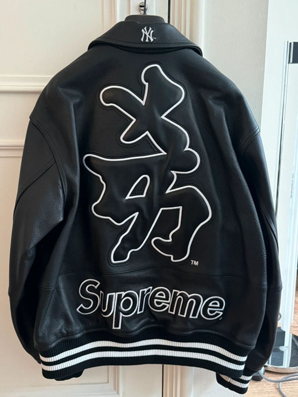 New York Yankees × Supreme Supreme x New York Yankees “Kanji