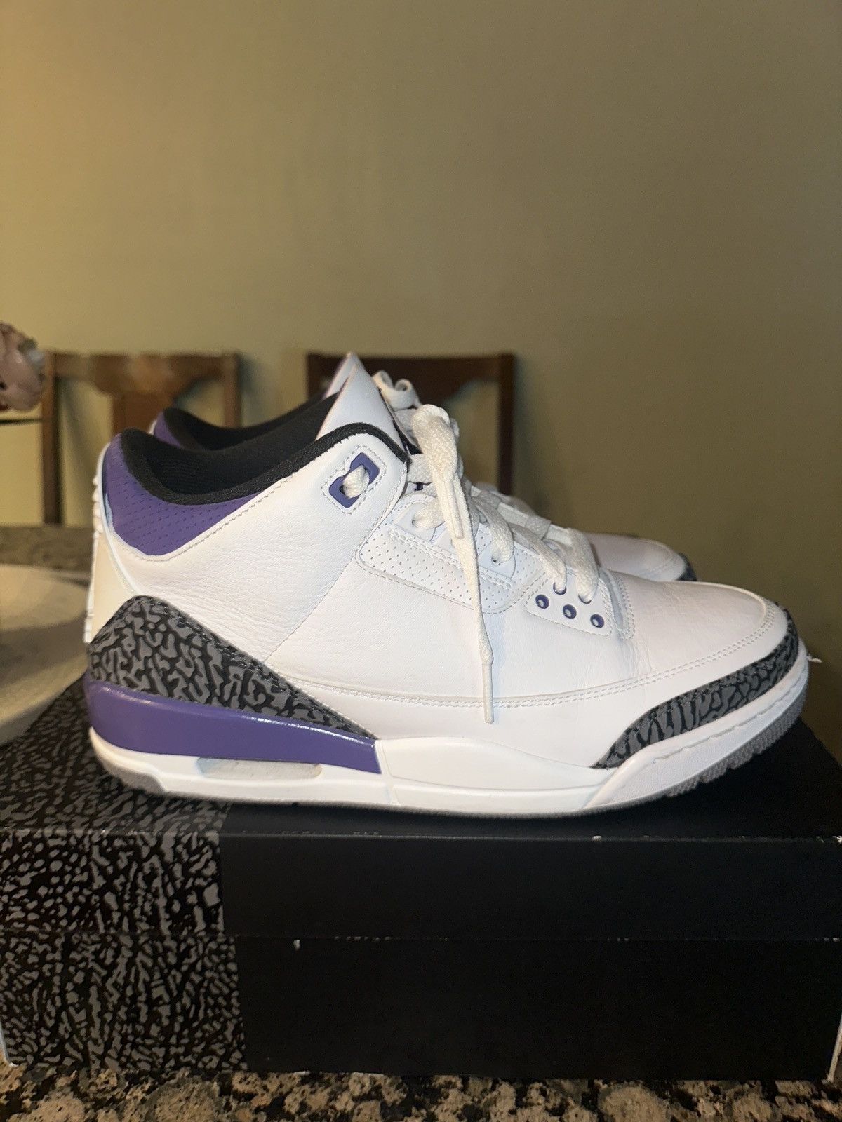 Jordan Brand × Nike Jordan 3 Iris Size US 10 / EU 43 - 1 Thumbnail