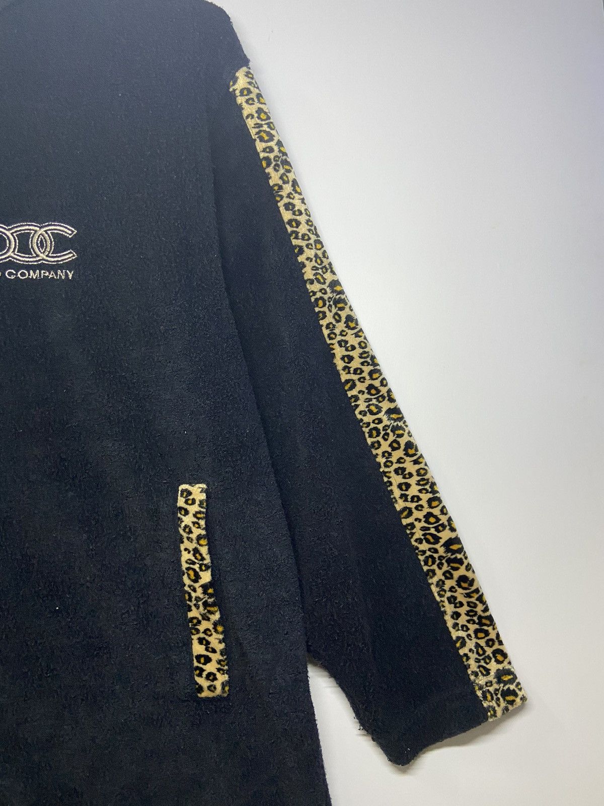 Japanese Brand × Vintage BAD COMPANY LEOPARD STRIPE FLEECE SWEATER HOODIE Size US L / EU 52-54 / 3 - 6 Thumbnail