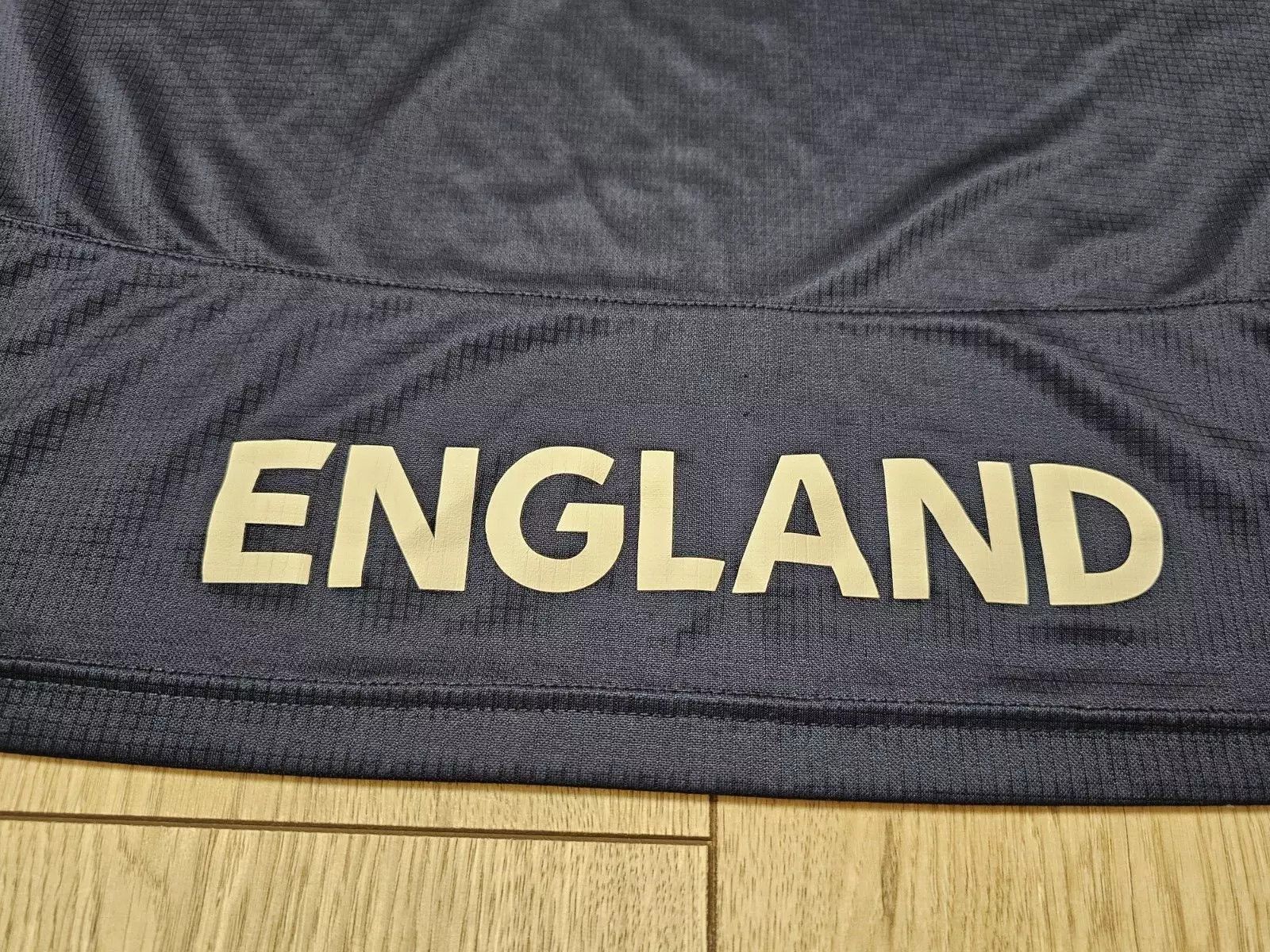 Umbro × Vintage ENGLAND 2002 2004 TRAINING FOOTBALL SHIRT SOCCER JERSEY Size US XXL / EU 58 / 5 - 5 Thumbnail