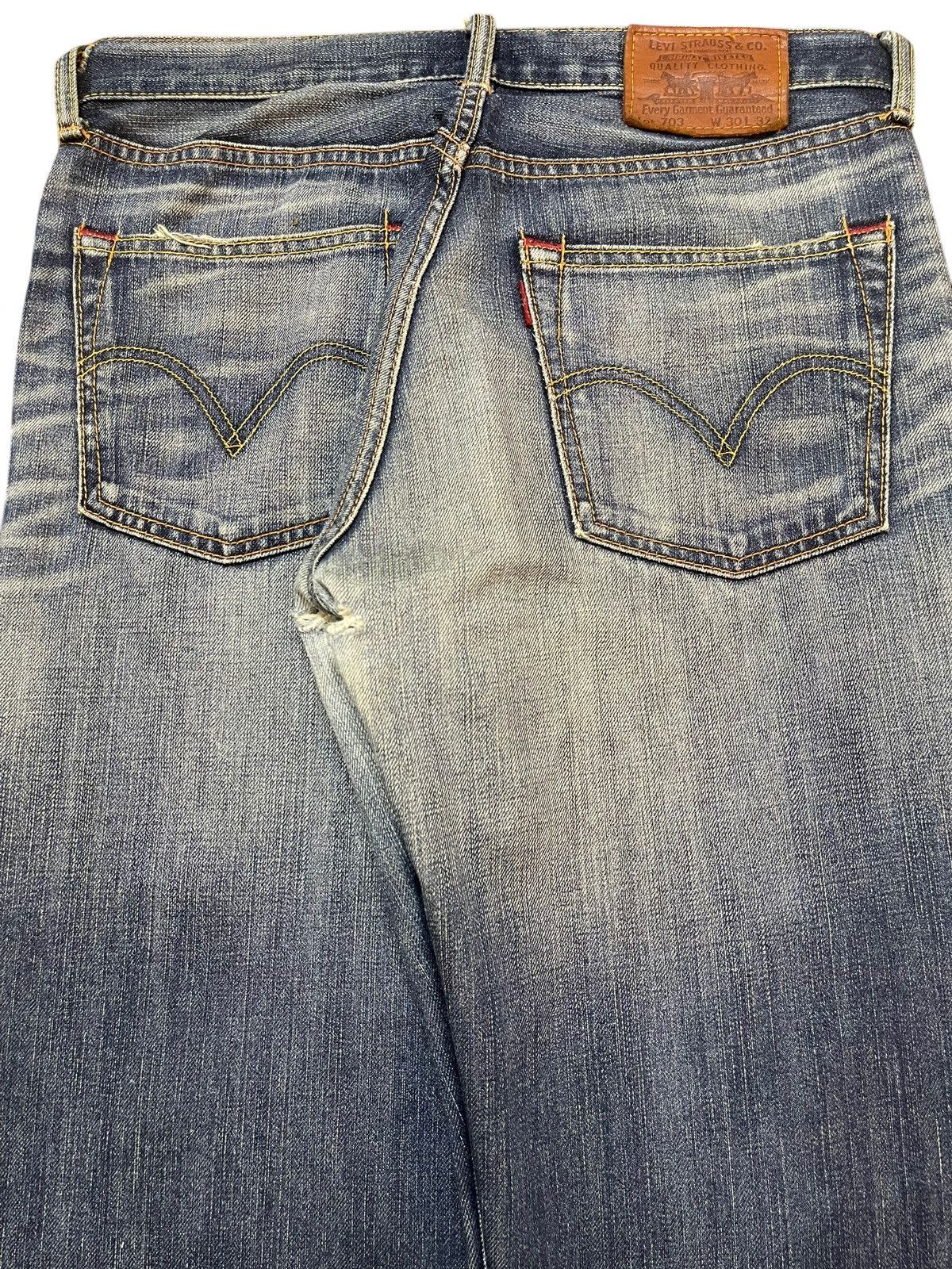 Levi's Vintage 90s Levis 703 Blue Faded Wash Distressed Baggy Jeans Size US 31 - 6 Thumbnail