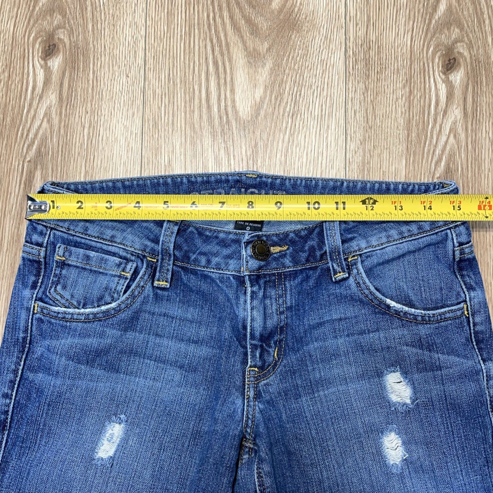 Vintage NEW YORK & COMPANY Distressed Denim Boyfriend Jeans Women Size 0 Low Rise Straight Leg Blue Size 25" / US 0 / IT 36 - 3 Thumbnail