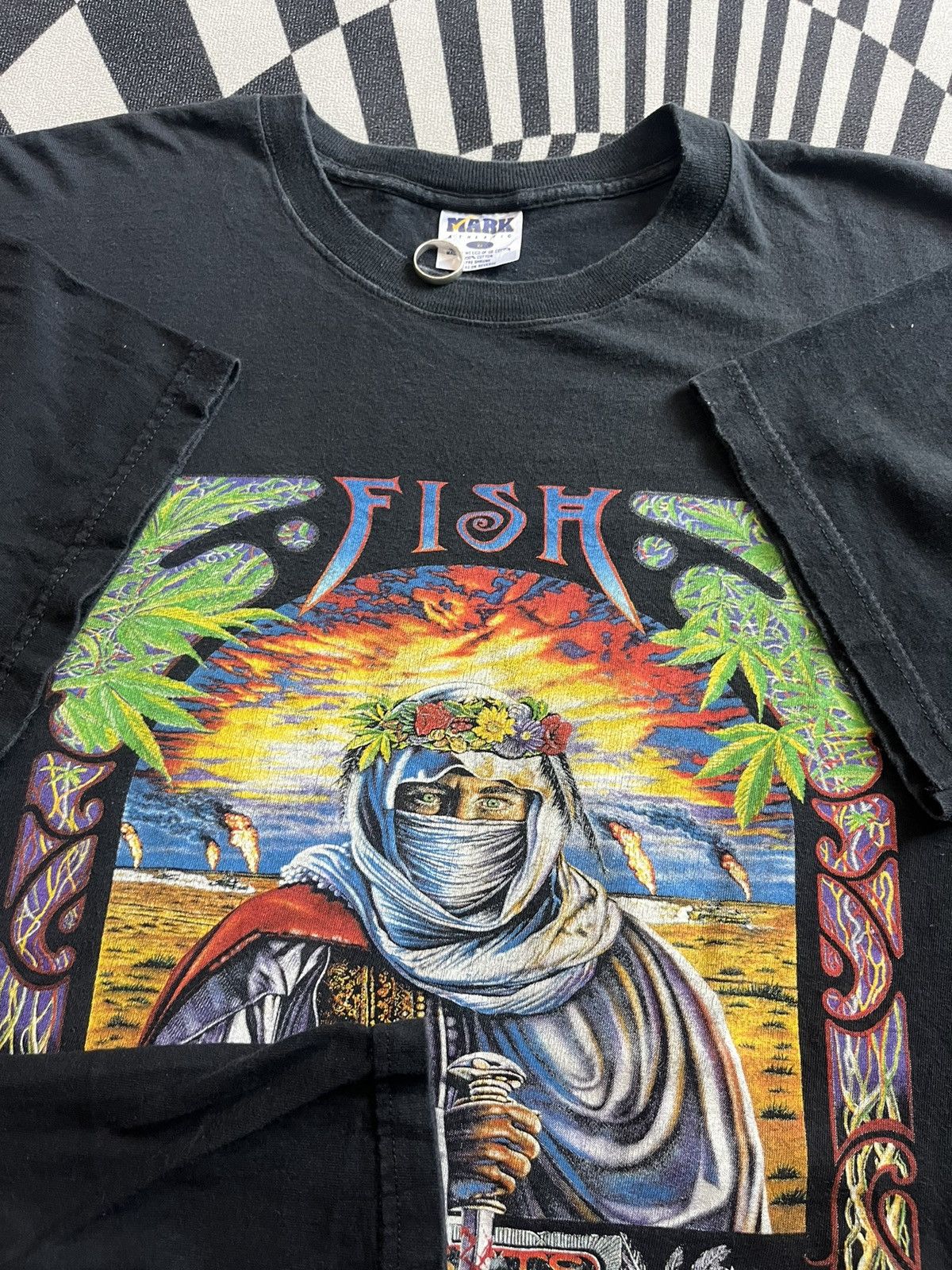 Band Tees Vintage FISH SUNSETS ON EMPIRE 1997’s Tour Tshirt Size US XL / EU 56 / 4 - 7 Thumbnail