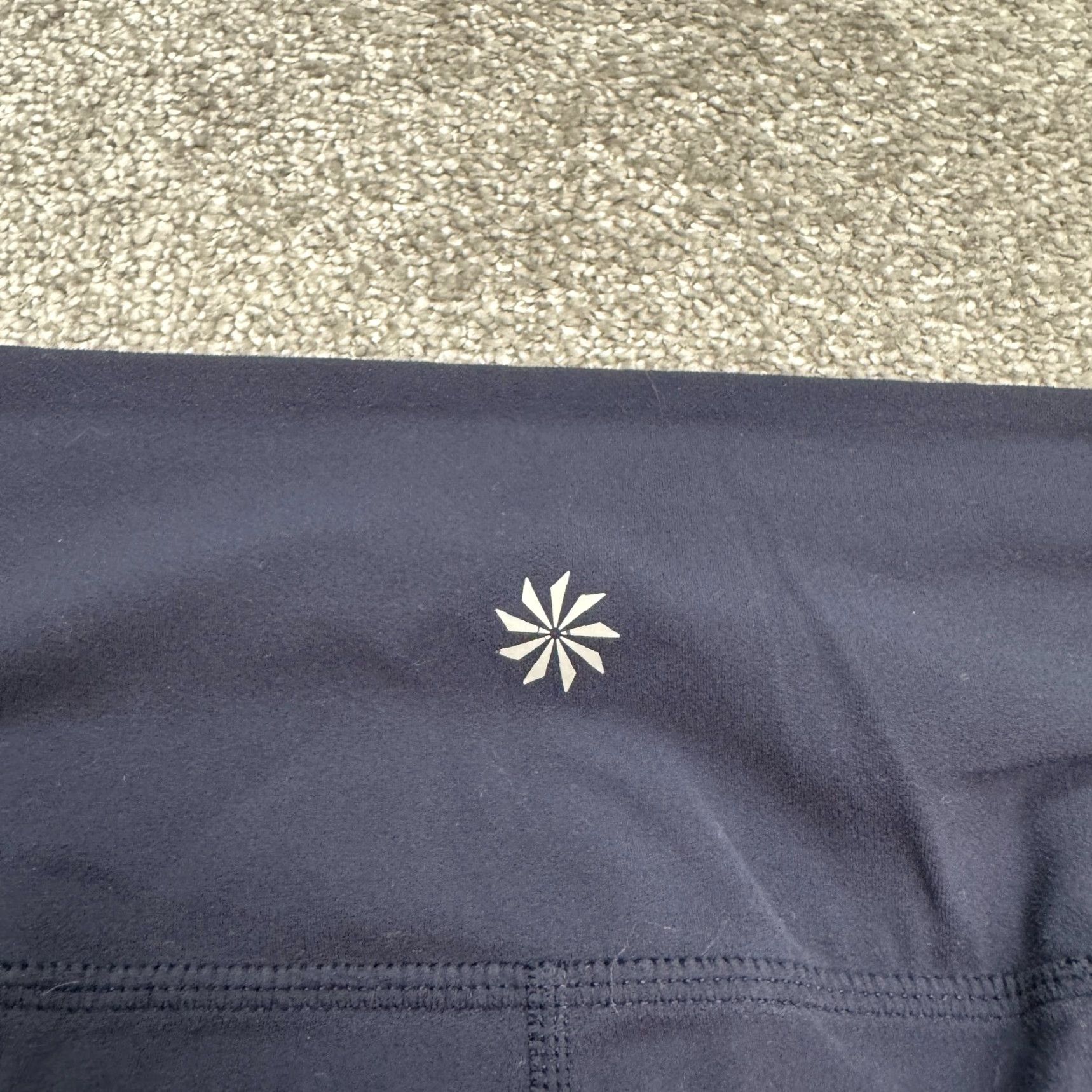 Athleta VINTAGE Athleta Women’s Cropped Leggings S Blue Active Yoga Comfortable Performance Activewear Size 28" / US 6 / IT 42 - 3 Thumbnail