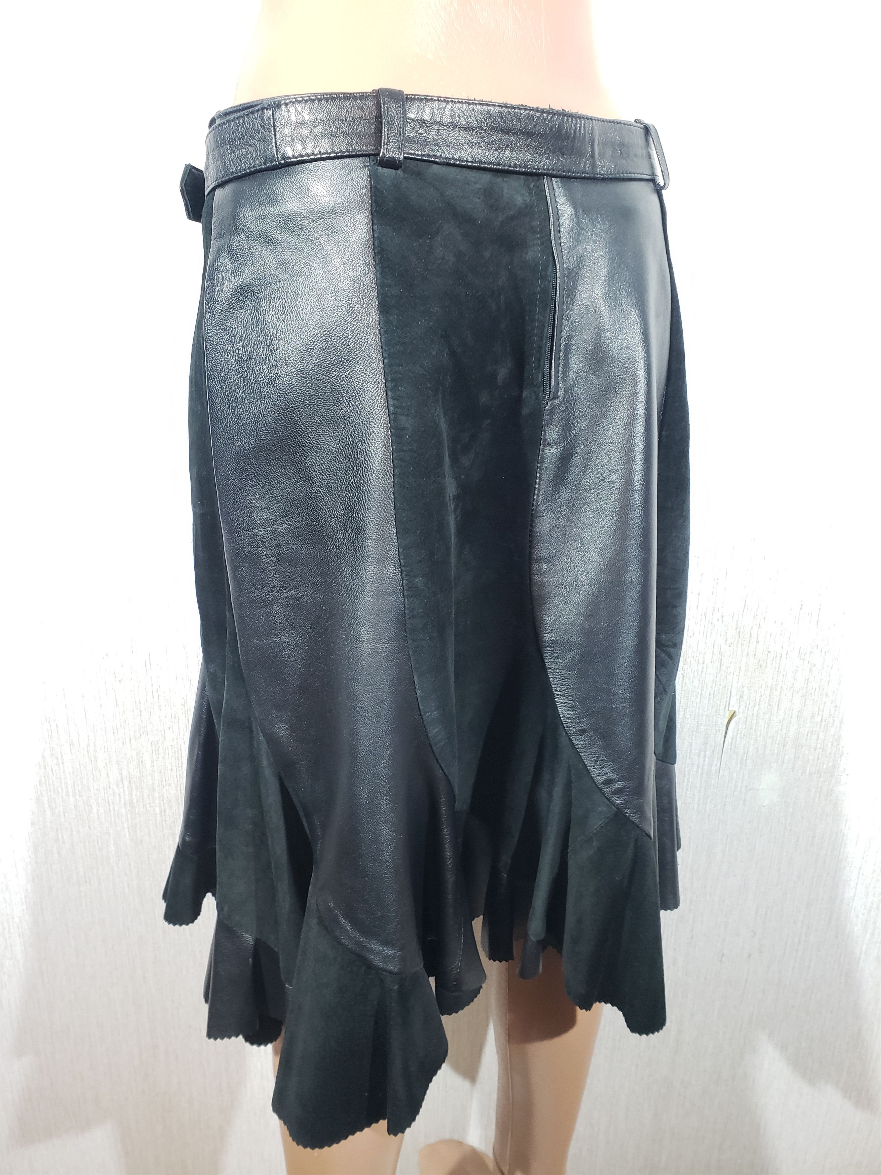 Genuine Leather Black combined leather skirt with pleats. Size 28" / US 6 / IT 42 - 6 Thumbnail