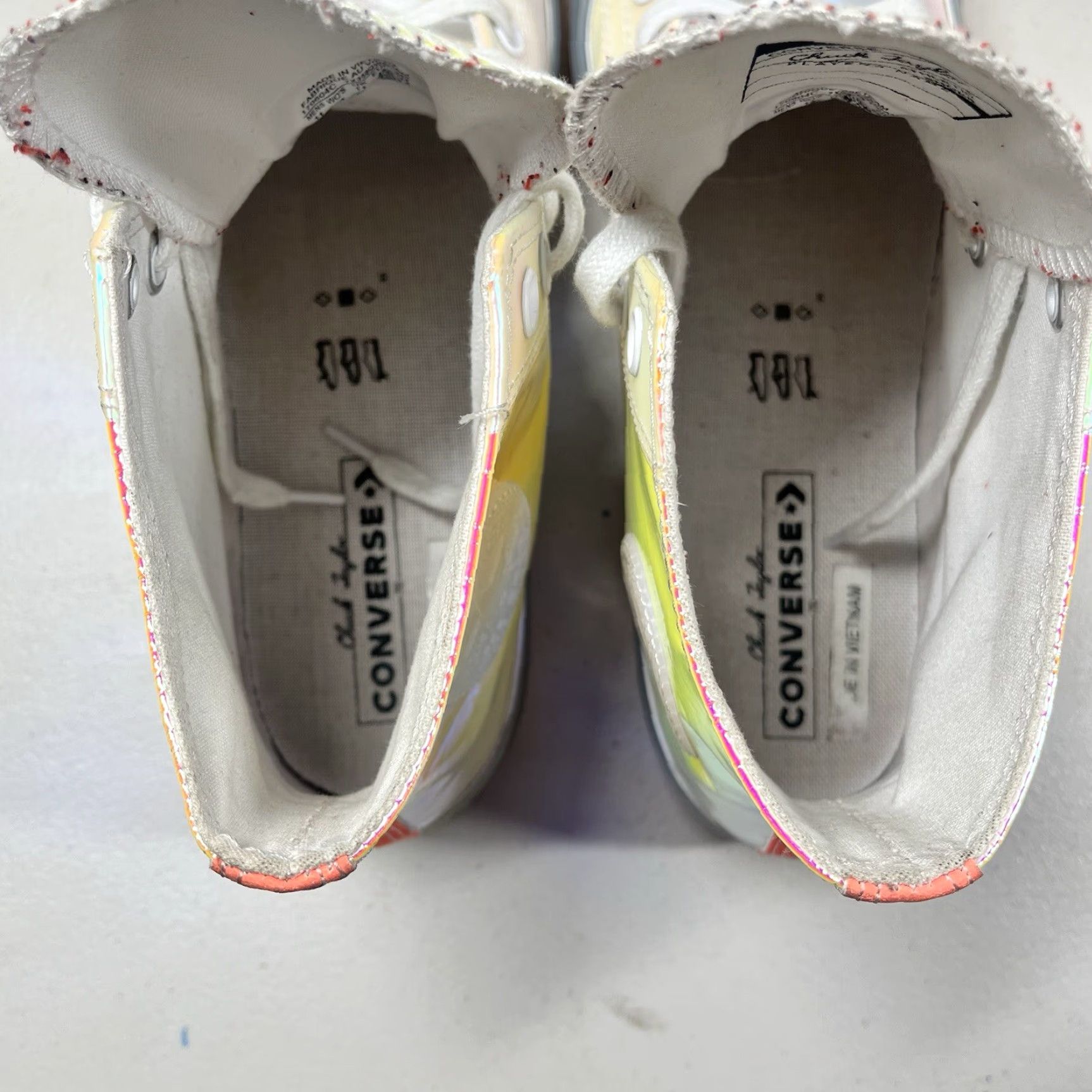 Converse Converse Chuck 70 High Top Unisex Sneaker M11 W13 White Iridescent 170604C Size US L / EU 52-54 / 3 - 5 Thumbnail