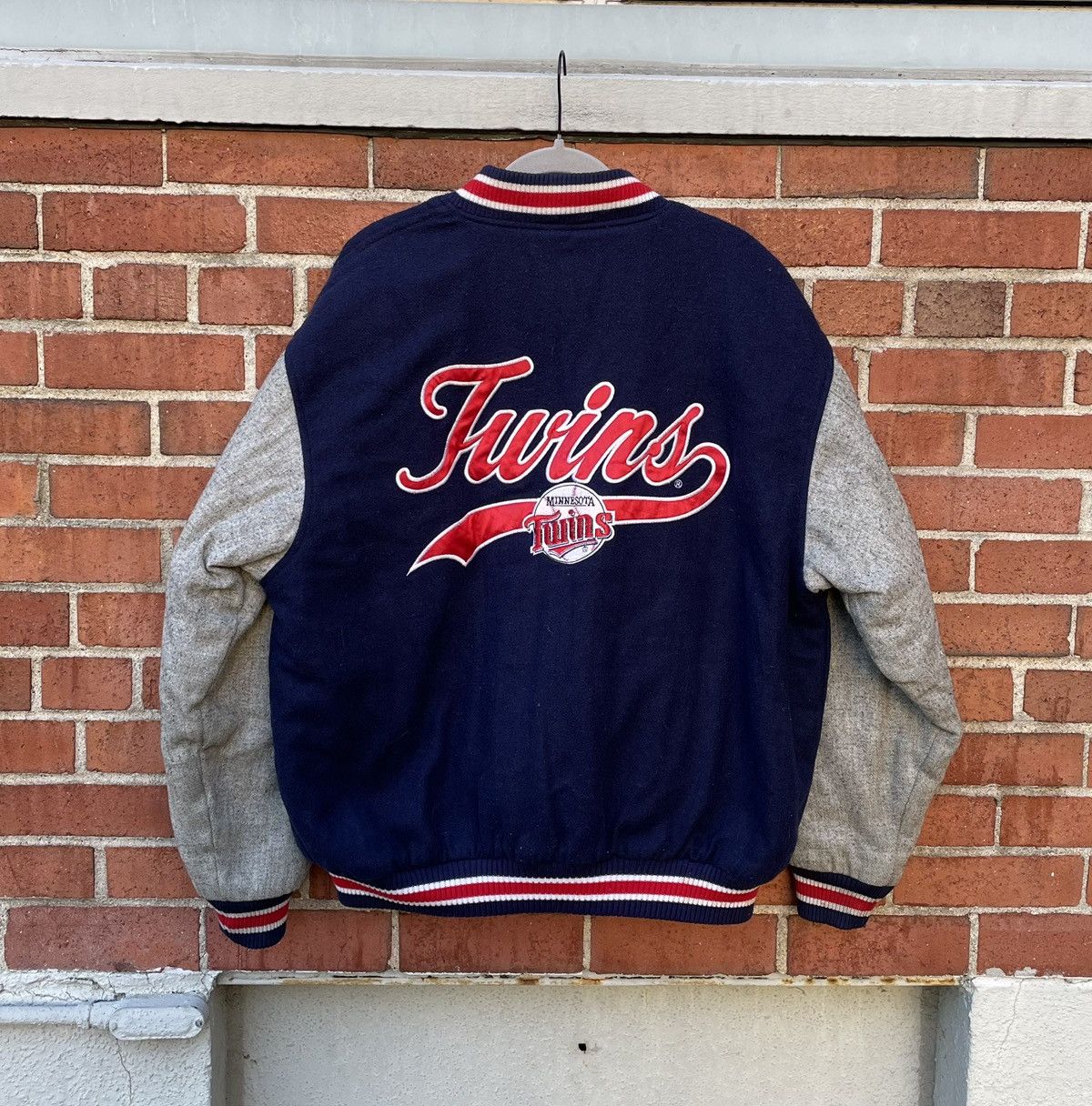 Logo 7 Rare Vintage Logo 7 MLB minnesota Twins Embroidered Varisty Size US L / EU 52-54 / 3 - 8 Thumbnail