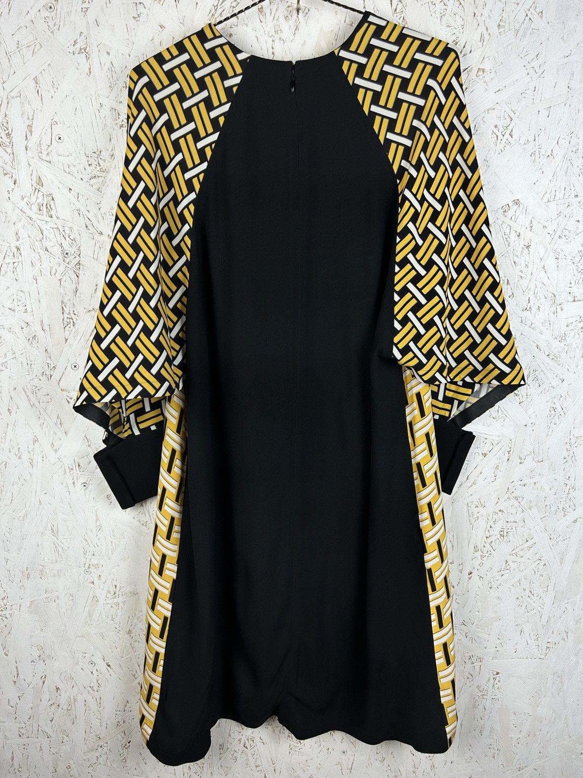 Fendi Fendi 2014 Resort Collection Silk Midi Dress Size M / US 6-8 / IT 42-44 - 7 Thumbnail