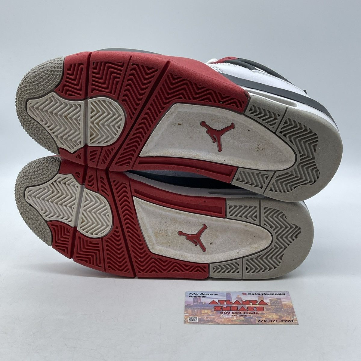 Air Jordan 4 fire red