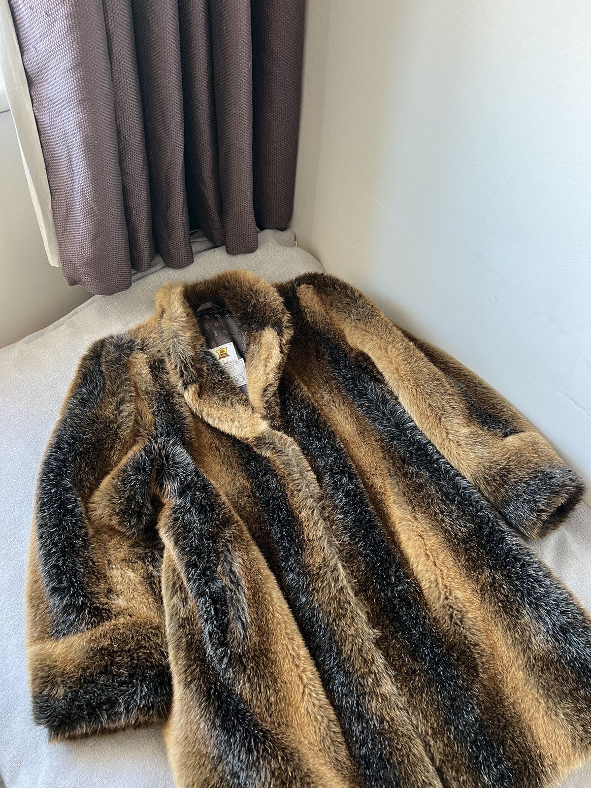 Vintage Vintage avant garde archive faux fur coat tiger y2k style Size M / US 6-8 / IT 42-44 - 2 Thumbnail