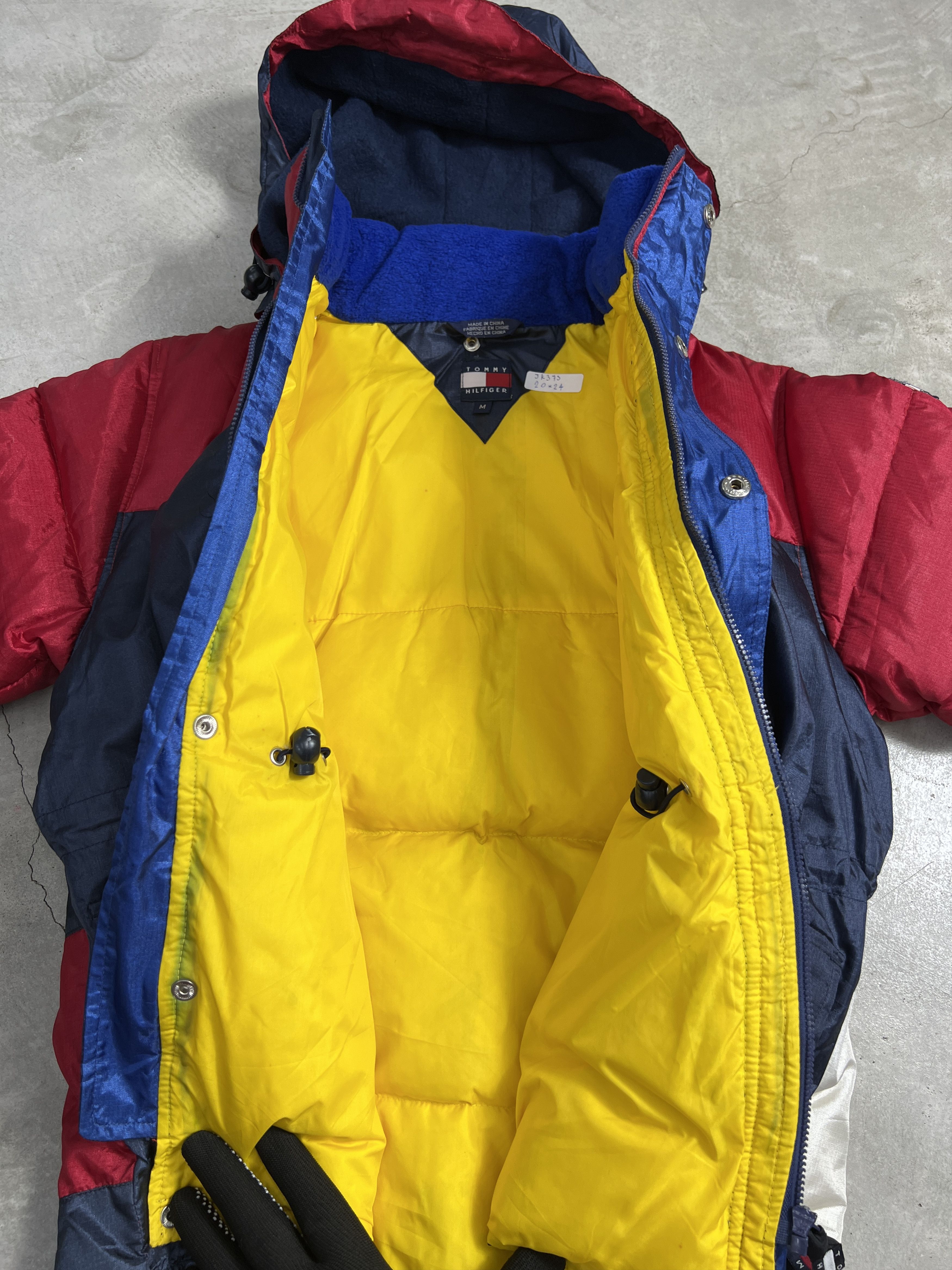 Tommy Hilfiger Vintage Tommy Hilfiger Puffer Jacket (M Kids) JK373 Size US XS / EU 42 / 0 - 5 Thumbnail