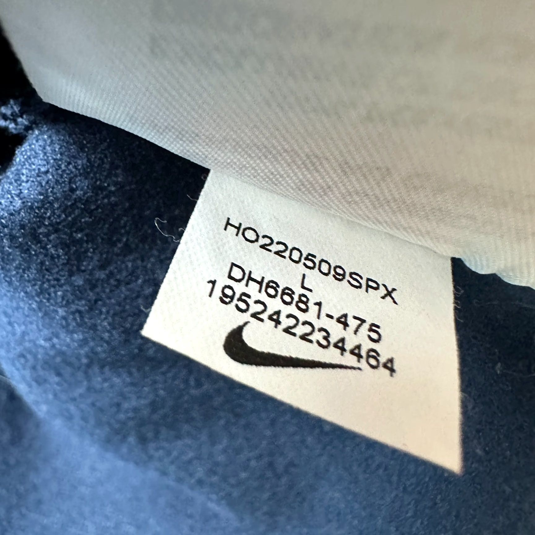 Nike Nike Jacket Mens Large Blue Miler Repel Windbreaker Running Reflective Size US L / EU 52-54 / 3 - 7 Thumbnail