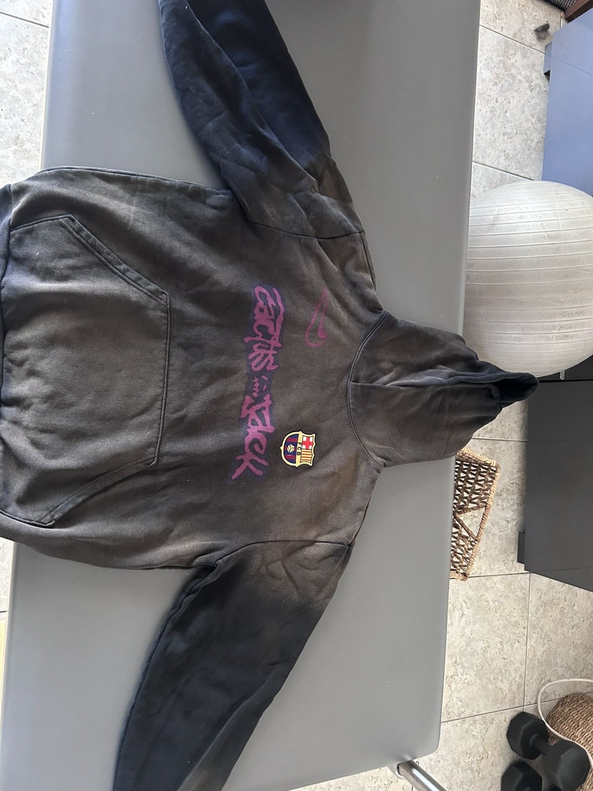 Travis Scott Travis Scott x FC Barcelona hoddie Size US M / EU 48-50 / 2 - 2 Thumbnail
