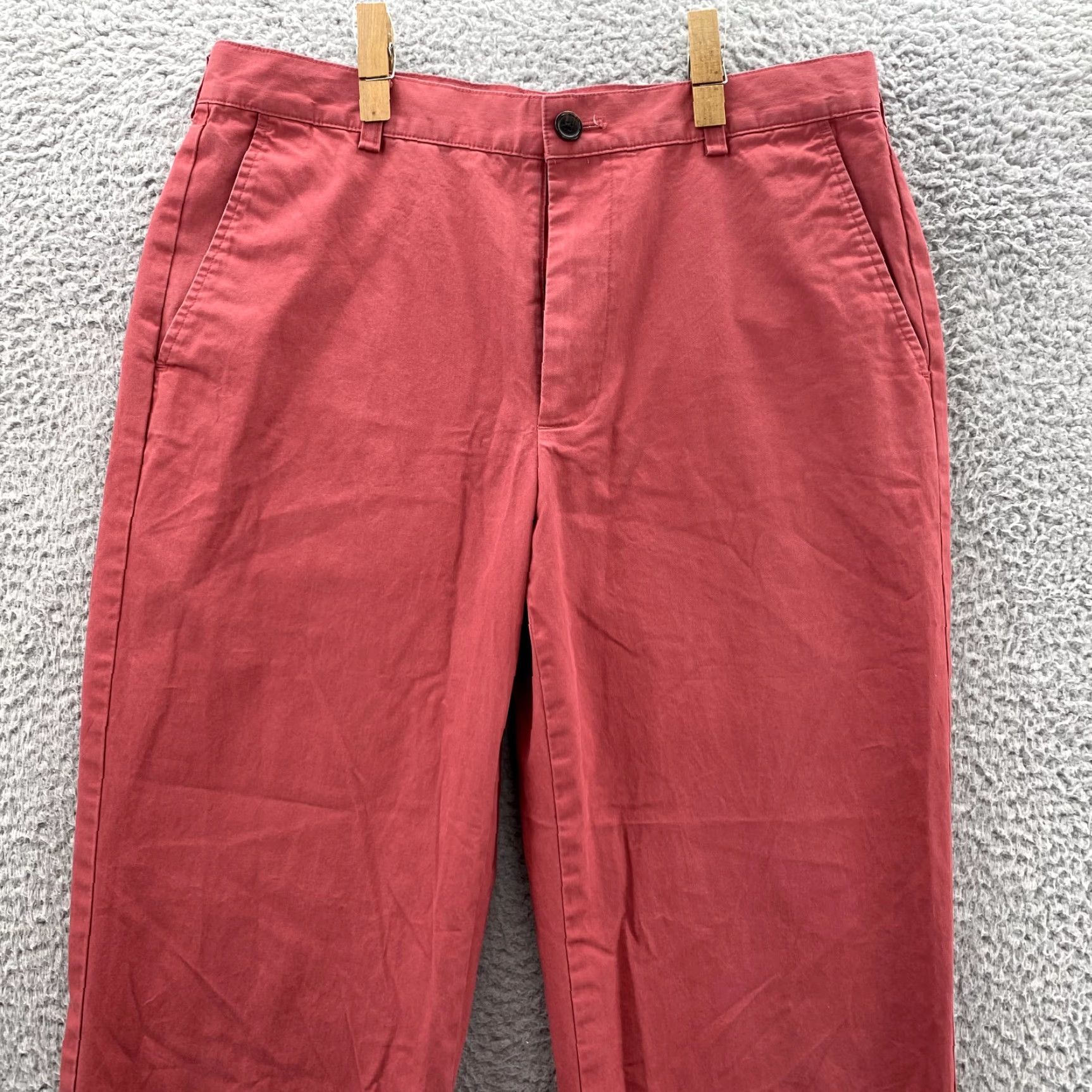 Brooks Brothers VINTAGE Brooks Brothers 346 Chino Pant Men 32x30 Red Flat Front Casual Preppy Yacht 90s Mens Size US 32 / EU 48 - 2 Thumbnail