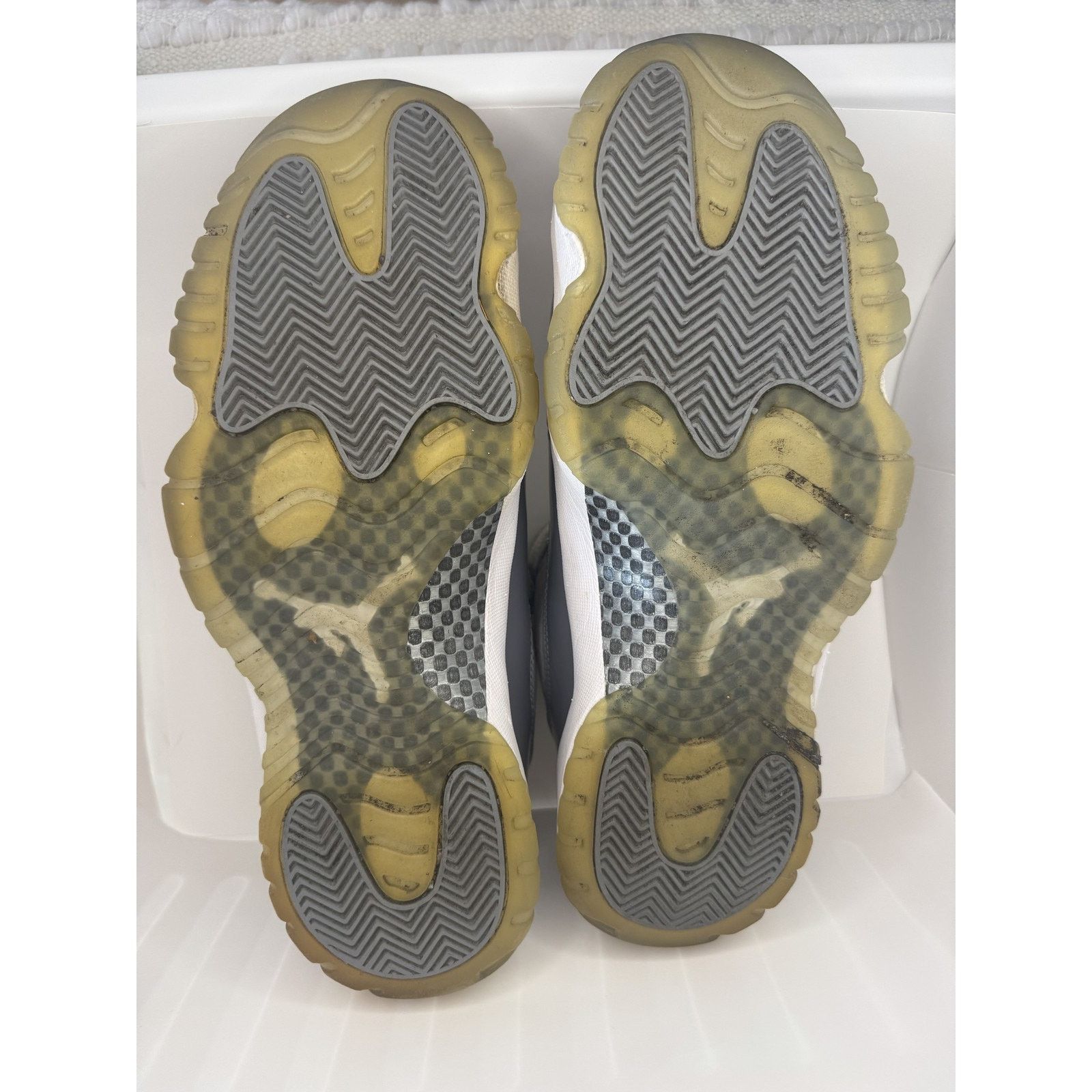 Jordan Brand Air Jordan 12 Low Shoes Mens Size 12 Retro 2018 OG Cool Grey Size US 12 / EU 45 - 4 Thumbnail