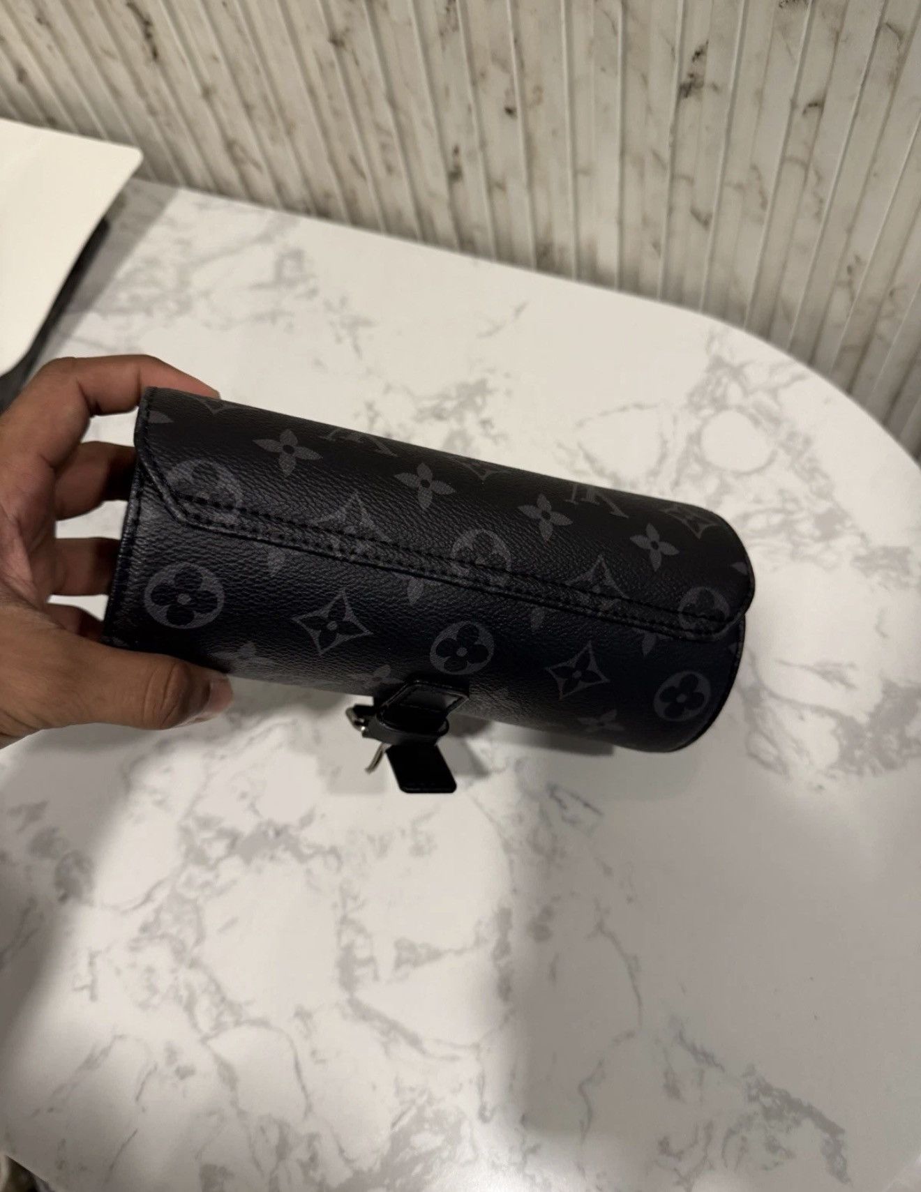 Louis Vuitton Louis Vuitton Monogram Eclipse 3 Watch Case M43385 Size ONE SIZE - 7 Thumbnail