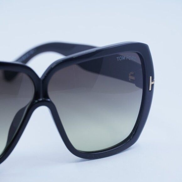 Tom Ford Tom Ford Marilyn FT1037 01B Sunglasses Black Square Frame Size ONE SIZE - 2 Thumbnail