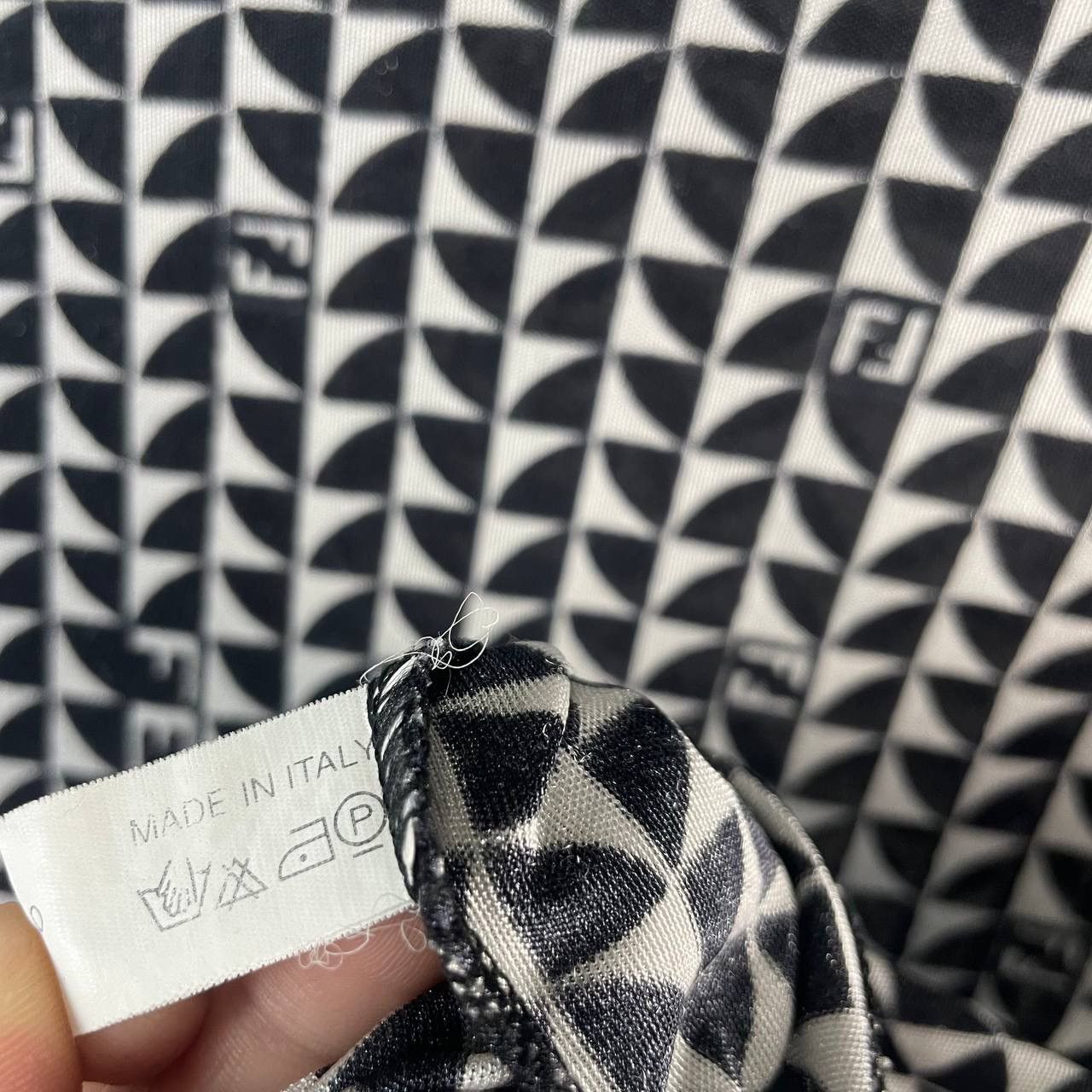 Fendi Vintage Fendi Geometric Logo Print Top Size S / US 4 / IT 40 - 3 Thumbnail