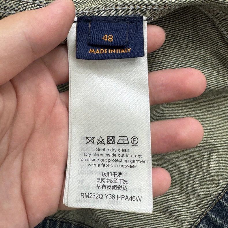 Louis Vuitton Louis Vuitton Embossed, presbyopic, washed, used lumberjac Size US M / EU 48-50 / 2 - 3 Thumbnail
