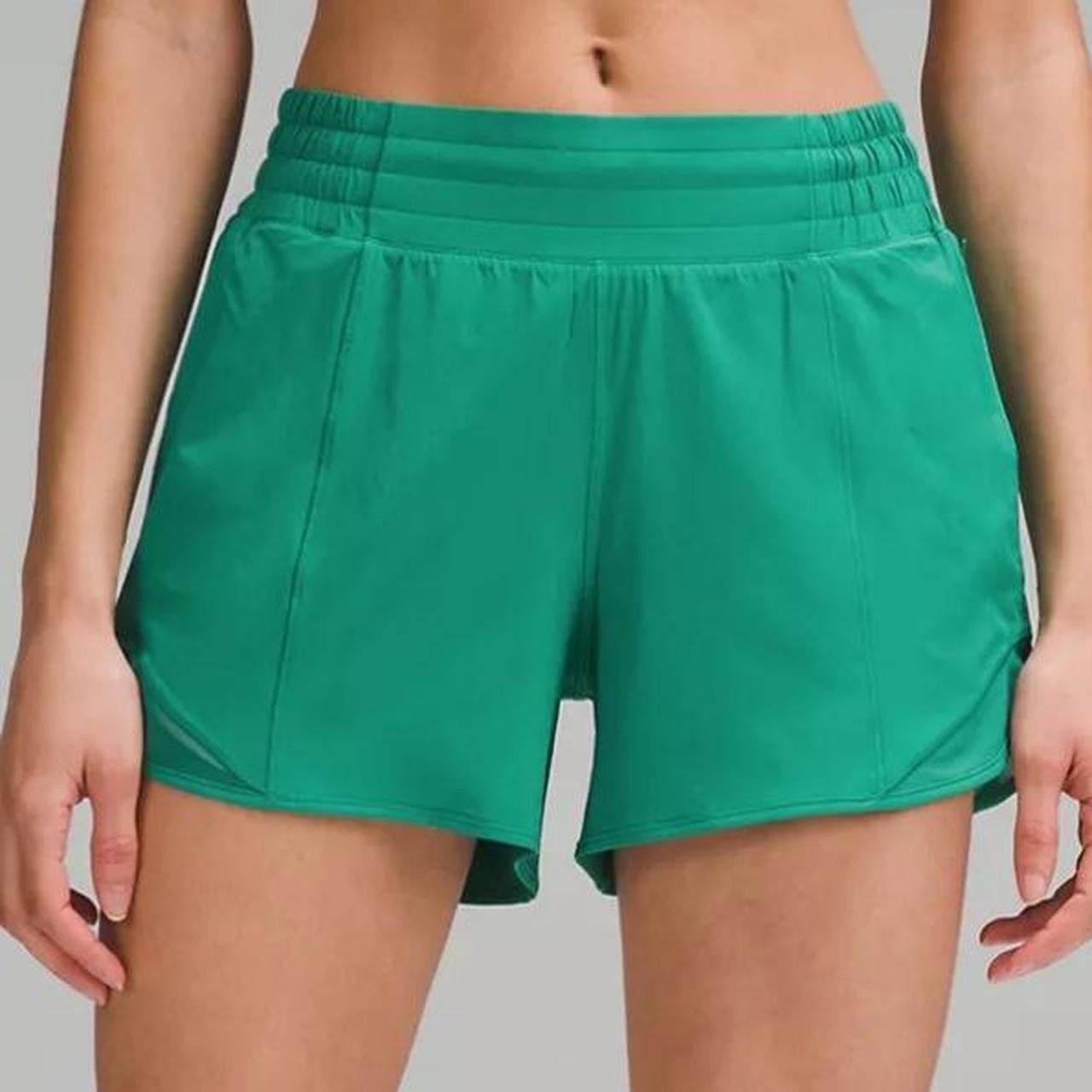 Designer Lululemon Hotty Hot Short 4 Size 26" / US 2 / IT 38 - 1 Thumbnail
