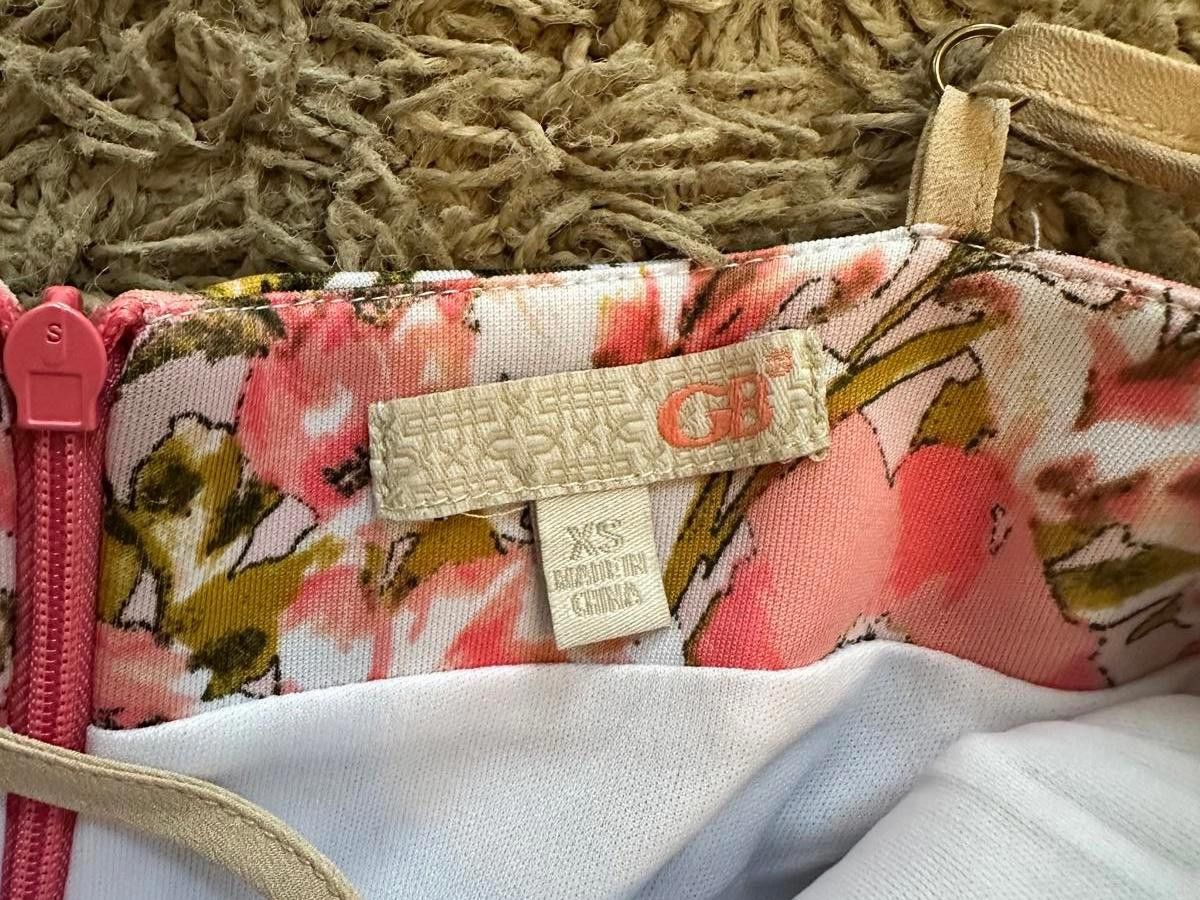 Designer Floral Summer Dress - Perfect for Any Occasion Size ONE SIZE - 4 Thumbnail