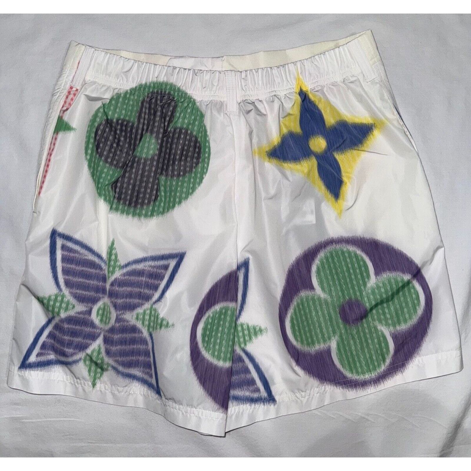 Louis Vuitton Louis Vuitton LV Multicolor Monogram White Blue Yellow Logo Size US 26 / EU 42 - 8 Thumbnail