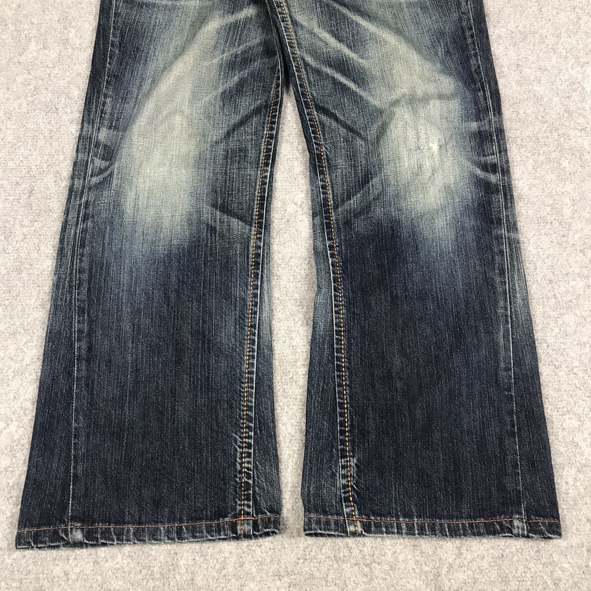 Japanese Brand FLARED JEANS EDWIN DENIM DISTRESSED DENIM PANTS Size US 32 / EU 48 - 2 Thumbnail
