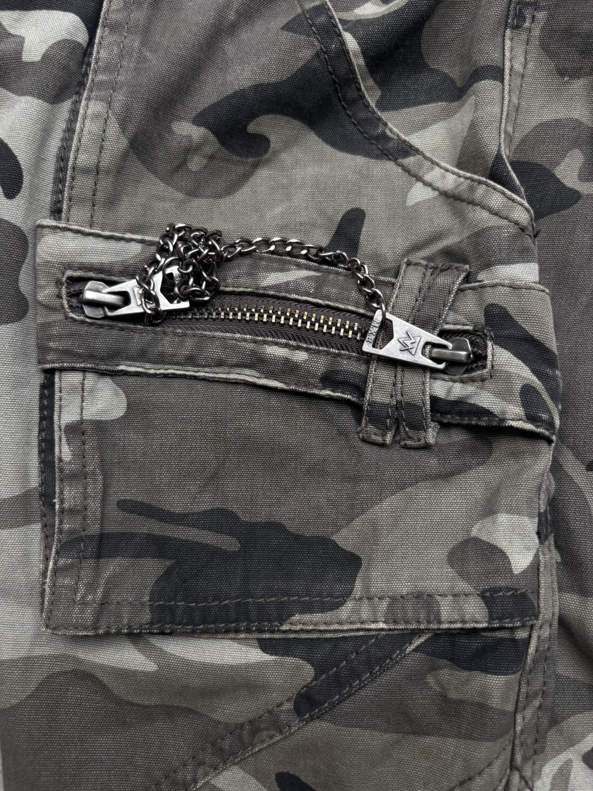 GOA Camo Multi Pocket Cargo Pants Size US 31 - 8 Thumbnail