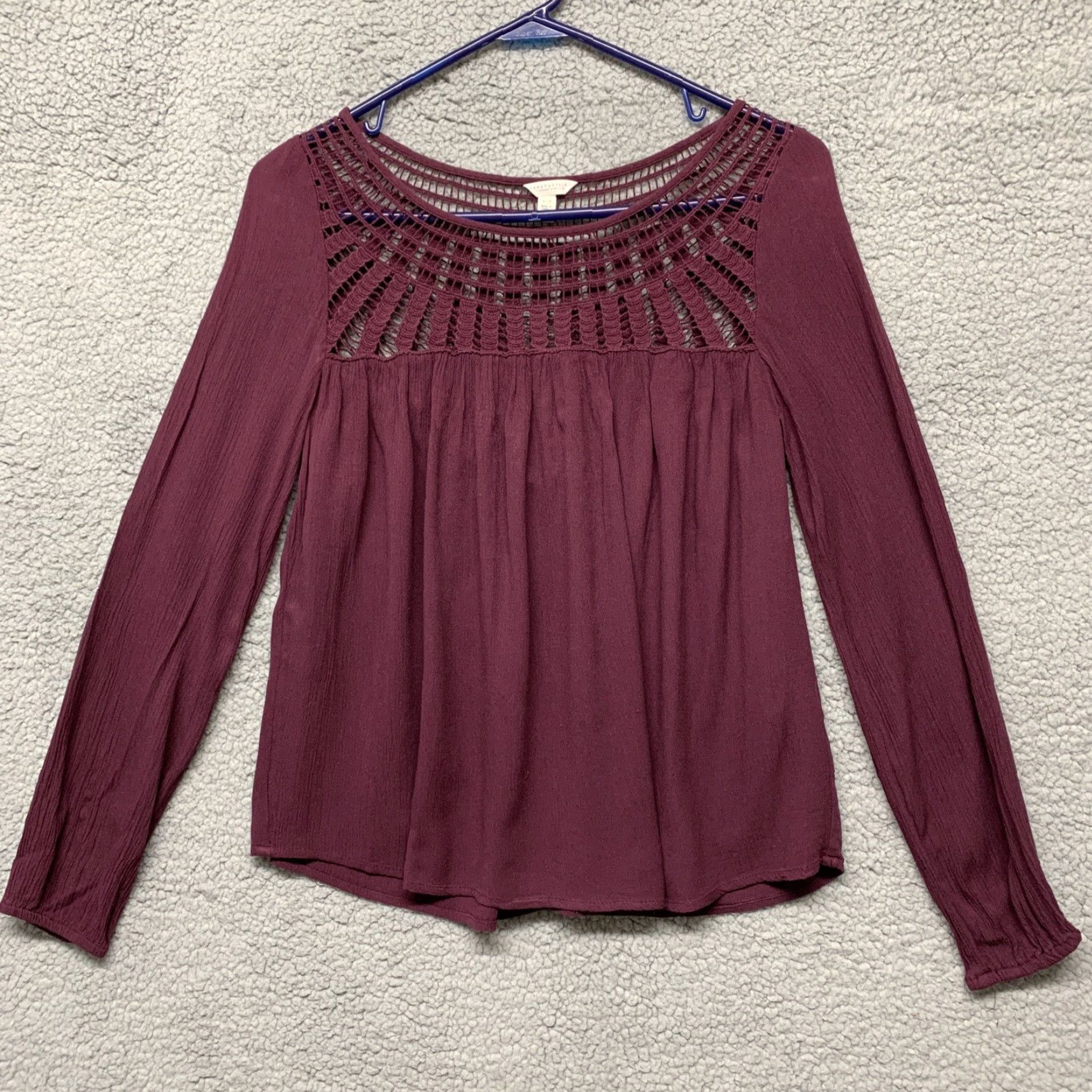 Aeropostale Aeropostale Blouse Shirt Woman’s Size S Long Sleeve Burgundy Boat Neck Pullover Top Size S / US 4 / IT 40 - 2 Thumbnail