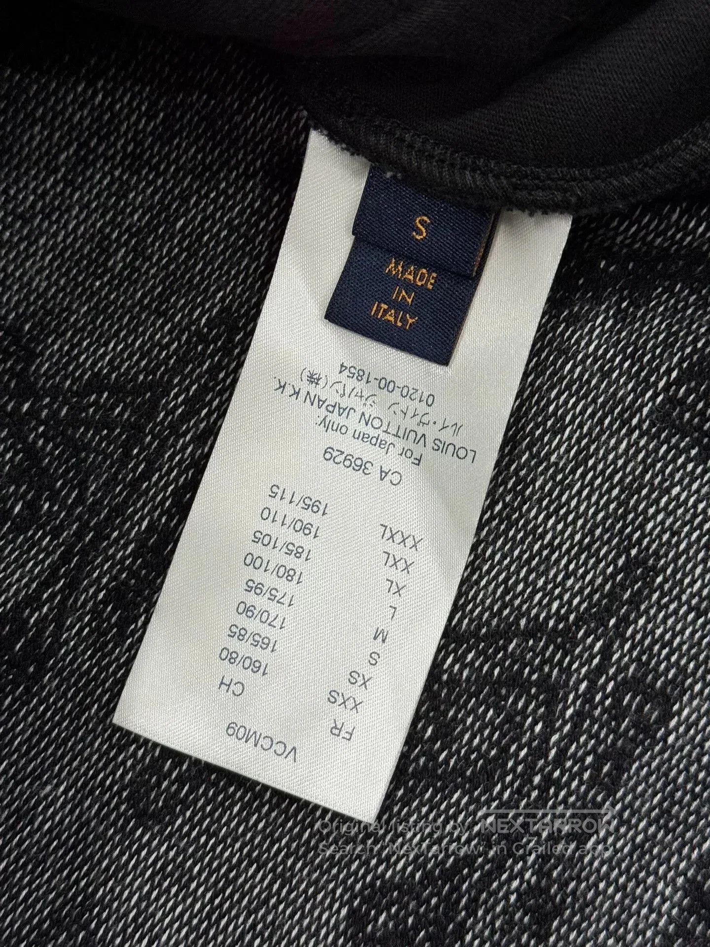 Louis Vuitton louis vuitton printed zip-up jacket size s. Size US S / EU 44-46 / 1 - 8 Thumbnail
