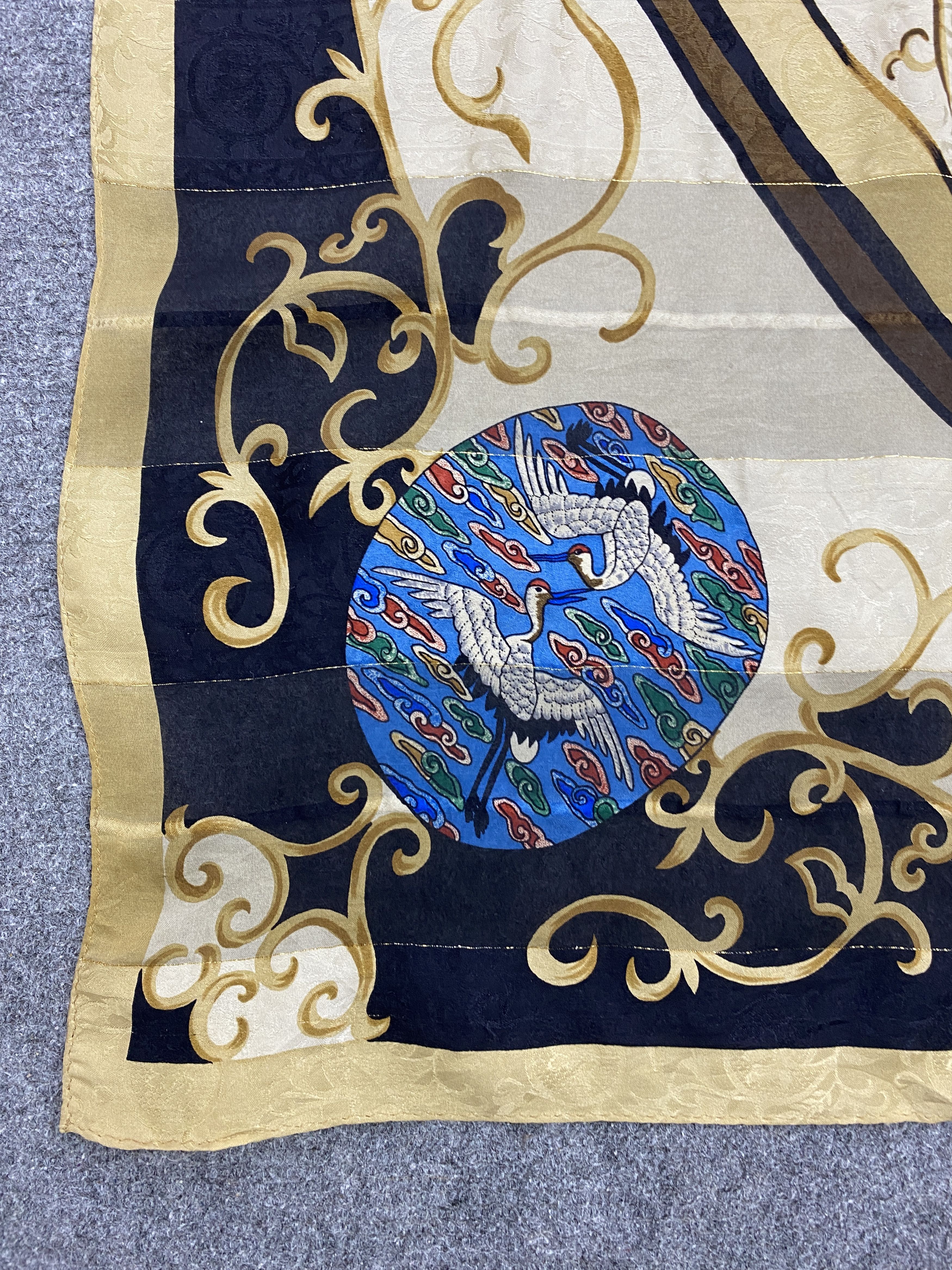 Japanese Brand Vintage Japanese Brand Silk Scarf SN0096 Size ONE SIZE - 6 Thumbnail