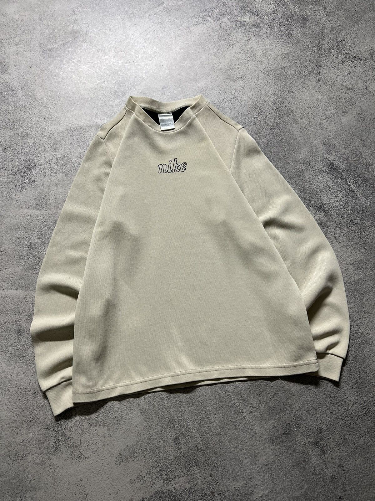 Nike × Vintage Vintage Y2k Nike 💛 Centre Spell Out Logo Sweatshirt 00’s Size M / US 6-8 / IT 42-44 - 1 Thumbnail