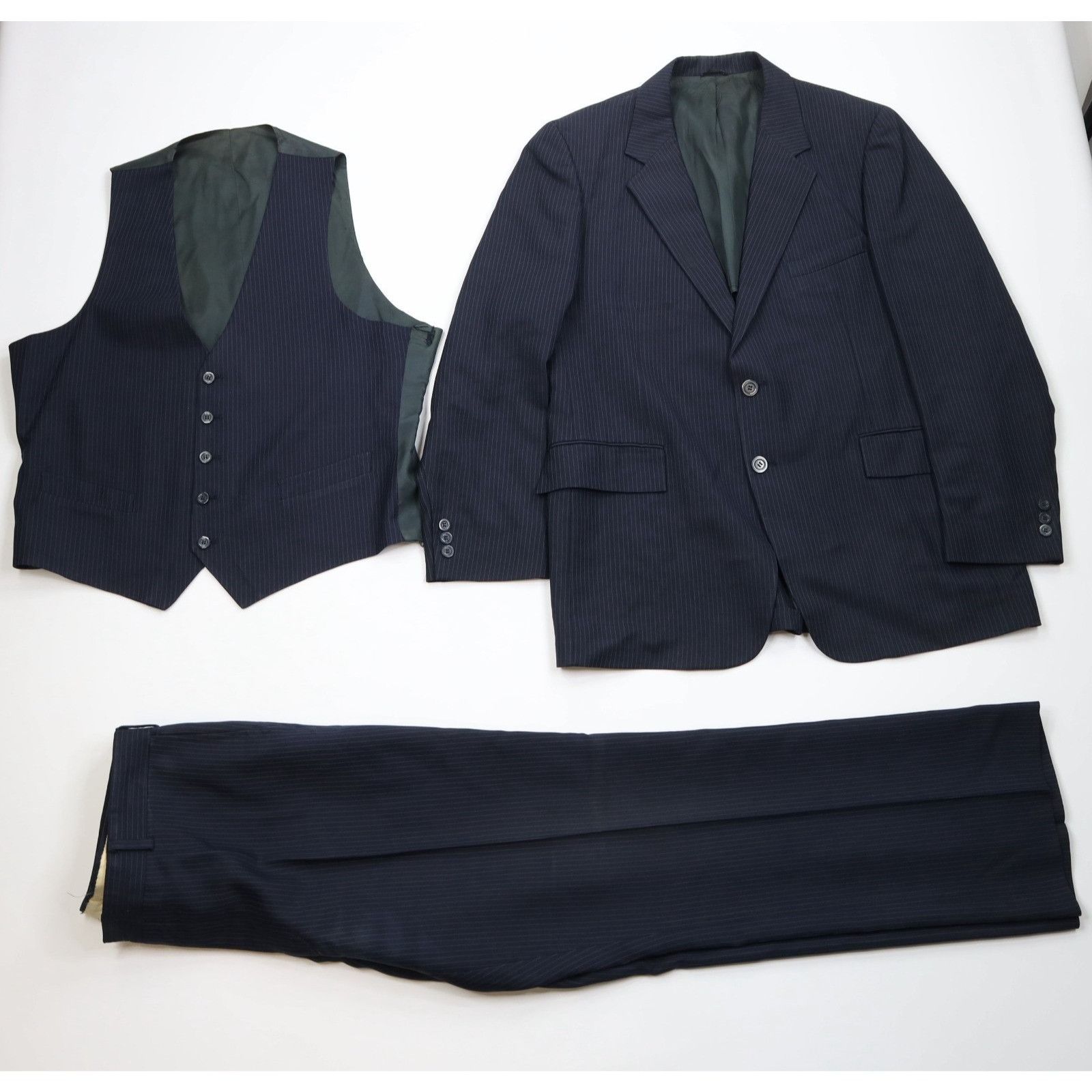 Vintage Vintage 70s Streetwear Distressed 3 Piece Pinstriped Suit Size 44R - 1 Thumbnail