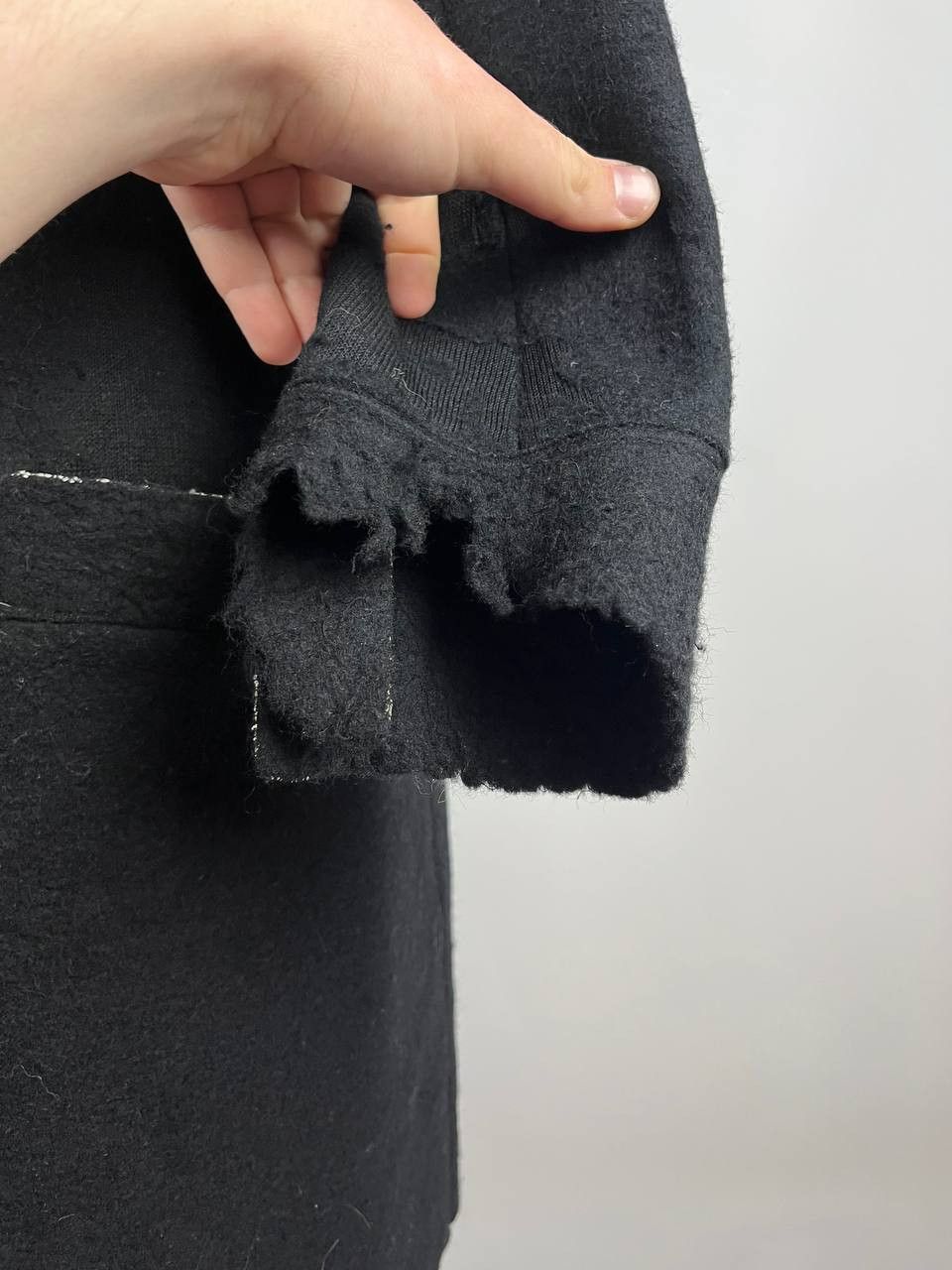 Yohji Yamamoto Worn Condition Archival Yohji Yamamoto Distressed Wool Coat Size US XS / EU 42 / 0 - 10 Thumbnail