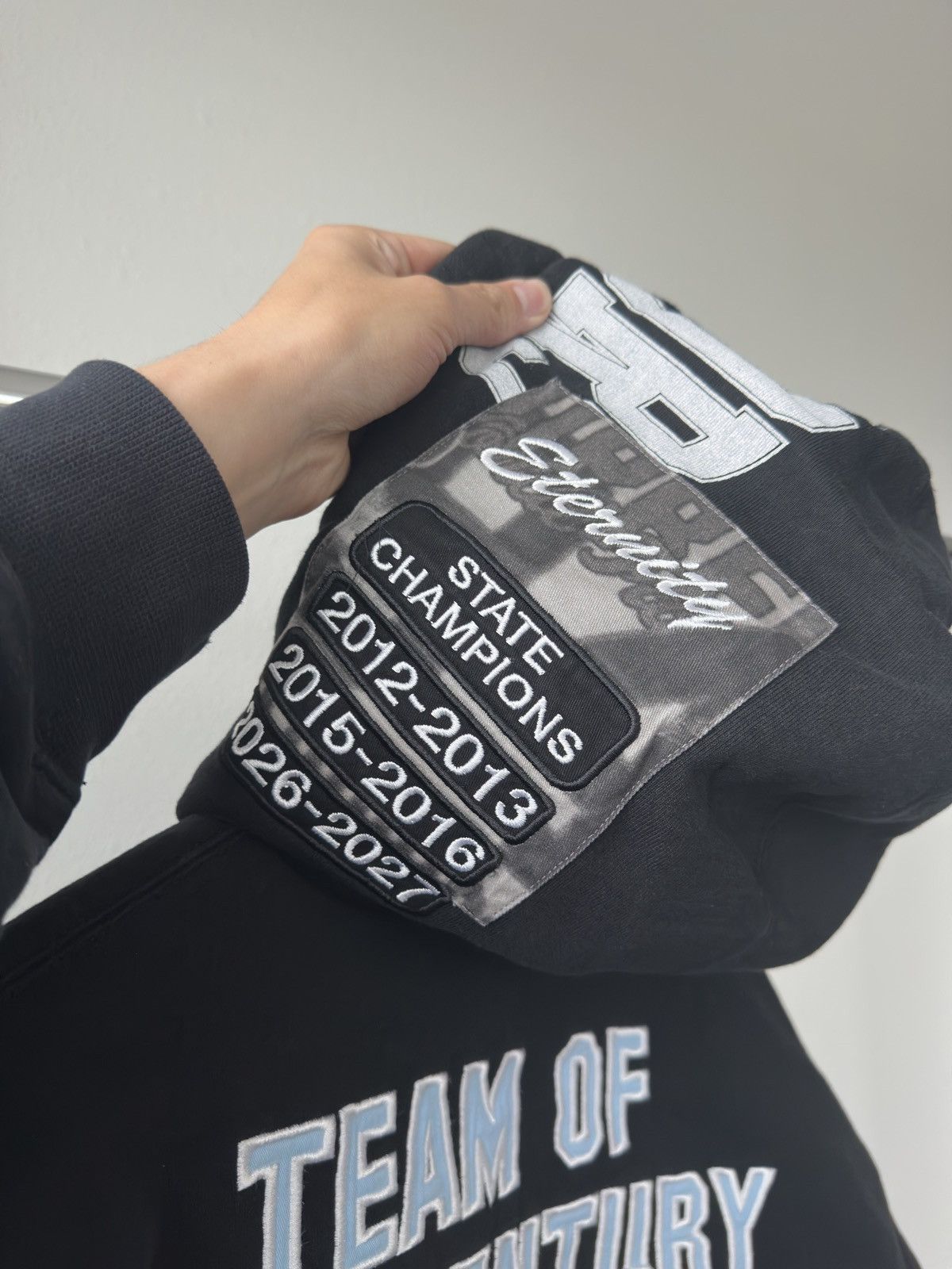 Supreme Supreme Warriors Applique Zip Up Hoodie Black Size US L / EU 52-54 / 3 - 8 Thumbnail