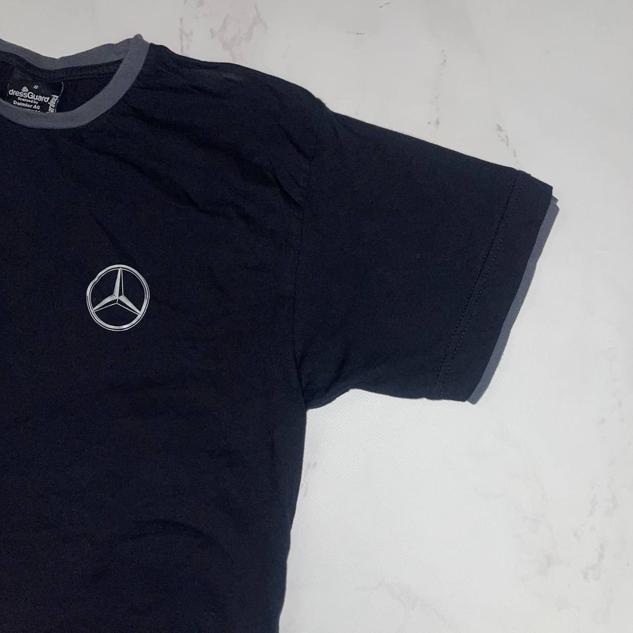 Vintage Vintage Y2K Mercedes-Benz Big Logo T-shirt Size S Size US S / EU 44-46 / 1 - 6 Thumbnail