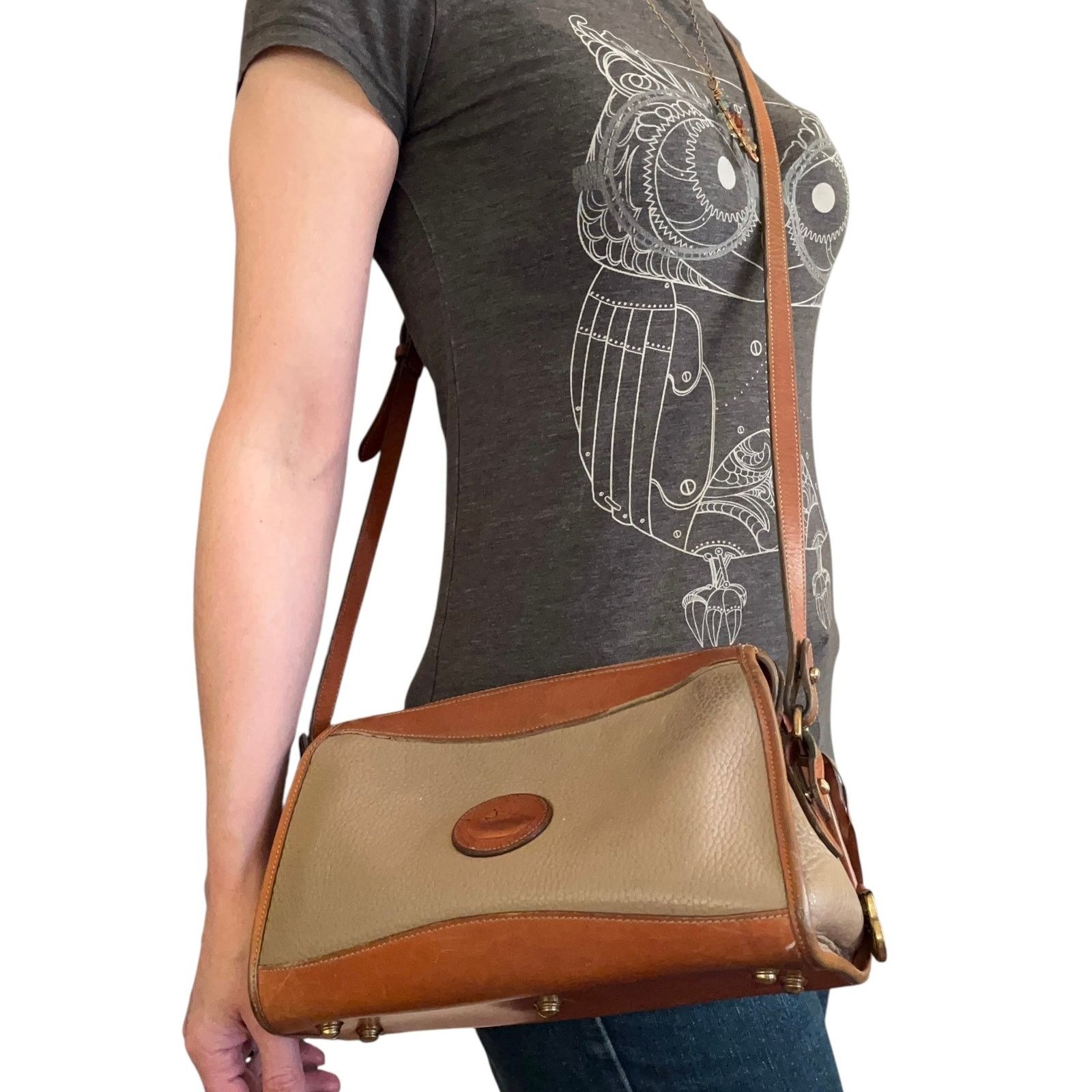 Dooney & Bourke × Vintage Vintage Dooney & Bourke Taupe AWL Classic Zip Top Bag #R19 Size ONE SIZE - 2 Thumbnail